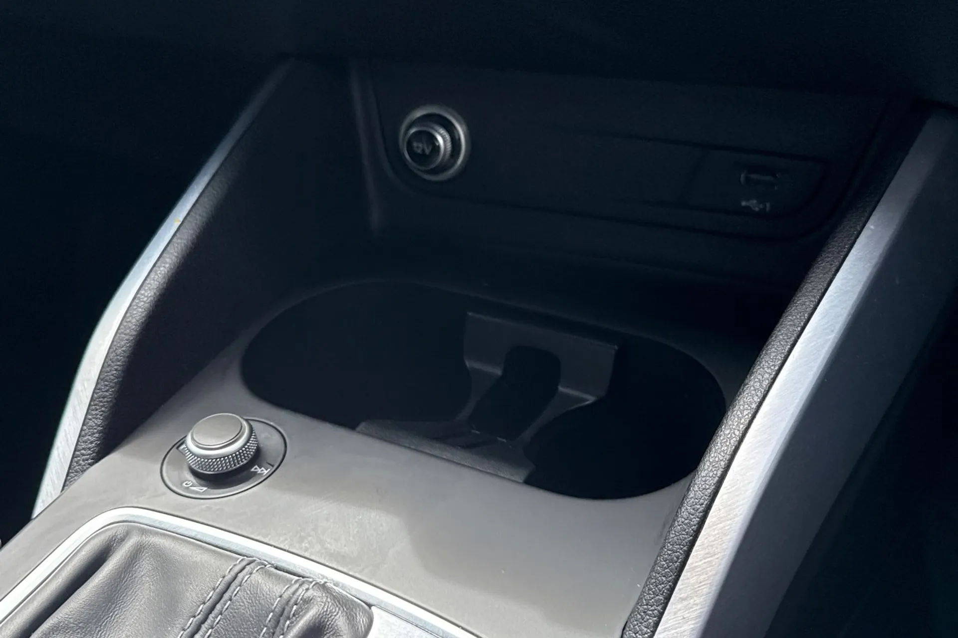 Audi Q2 thumbnail image number 42