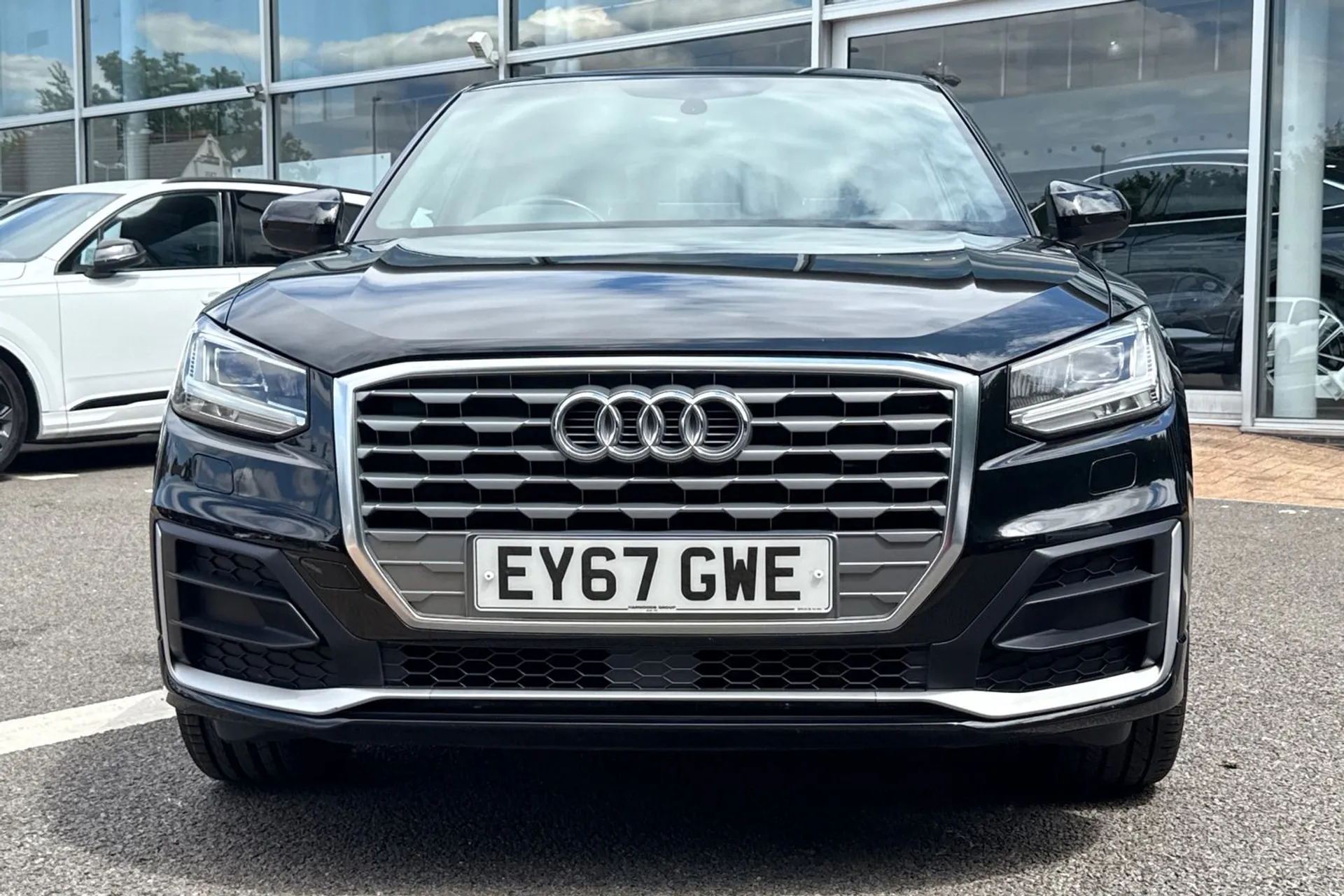 Audi Q2 thumbnail image number 11