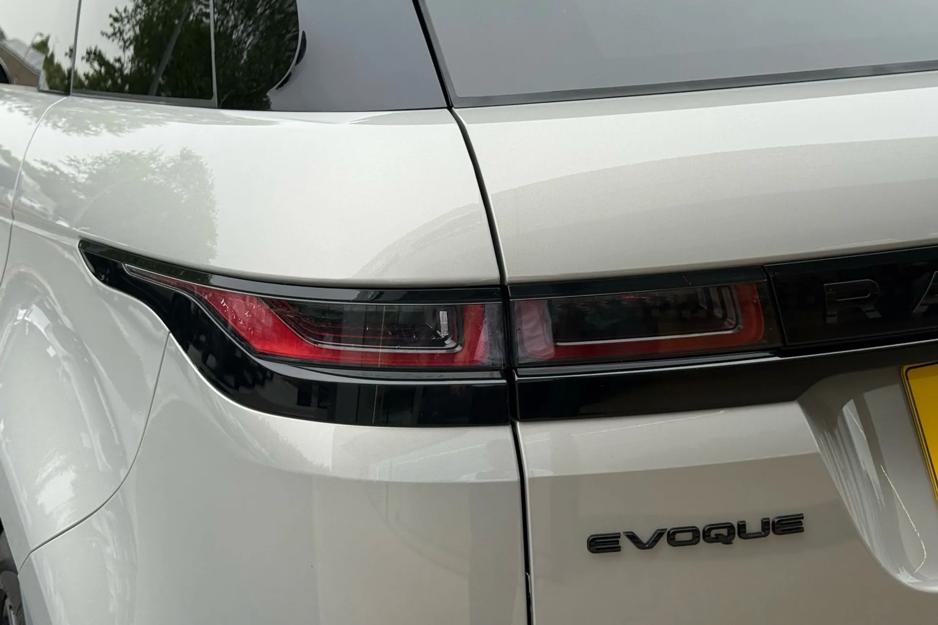 LAND ROVER RANGE ROVER EVOQUE thumbnail image number 61