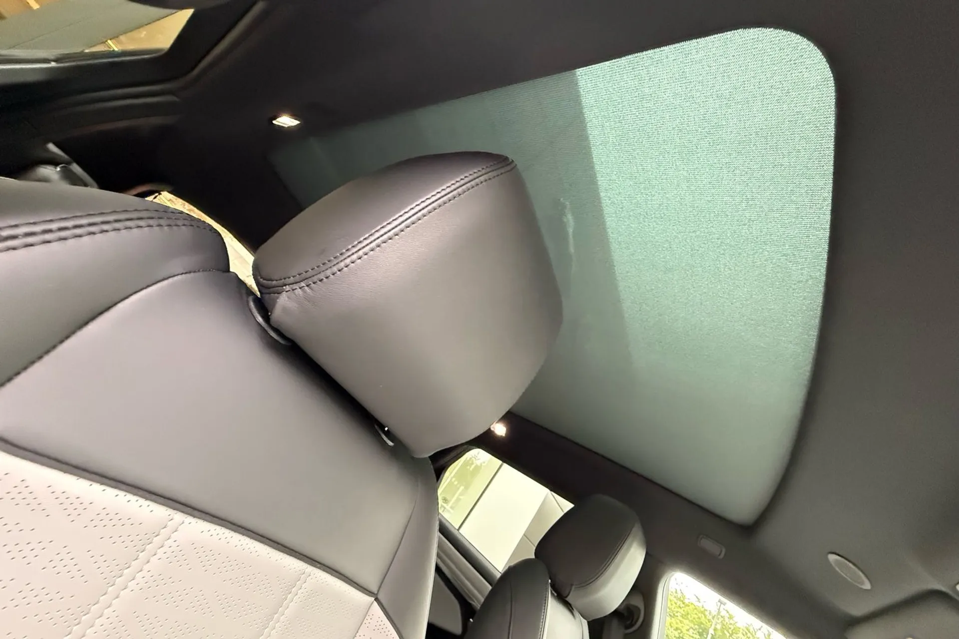 LAND ROVER RANGE ROVER EVOQUE thumbnail image number 35
