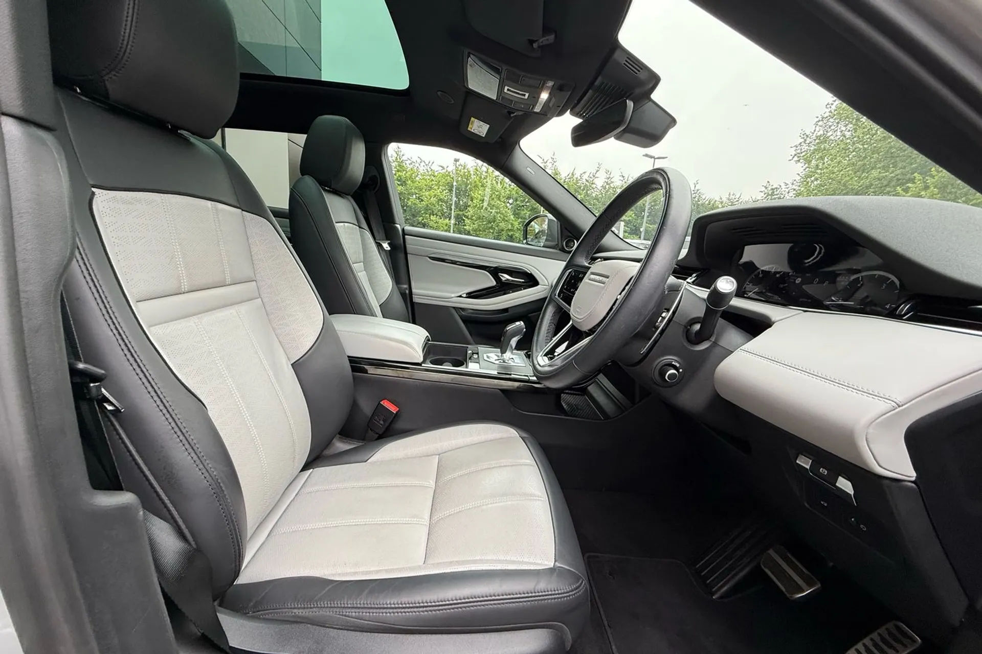 LAND ROVER RANGE ROVER EVOQUE thumbnail image number 9