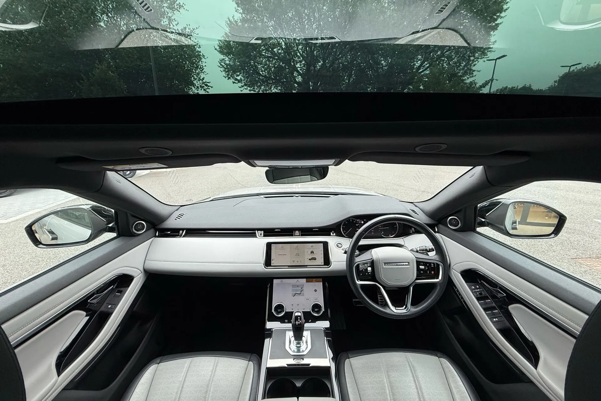 LAND ROVER RANGE ROVER EVOQUE thumbnail image number 3