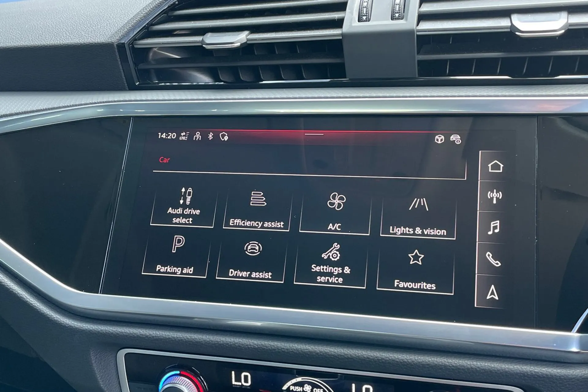 Audi Q3 thumbnail image number 50