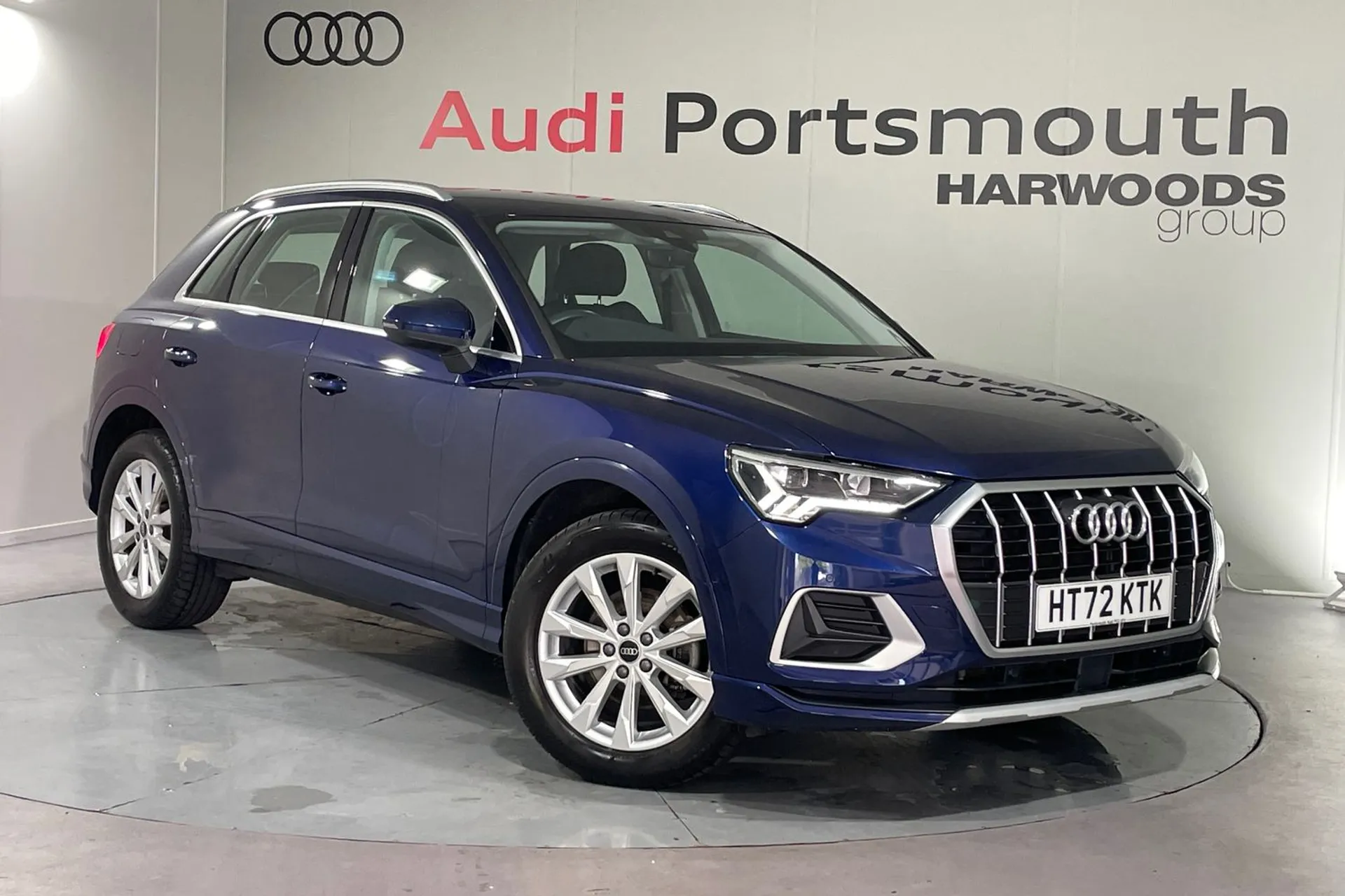 Audi Q3 focused image