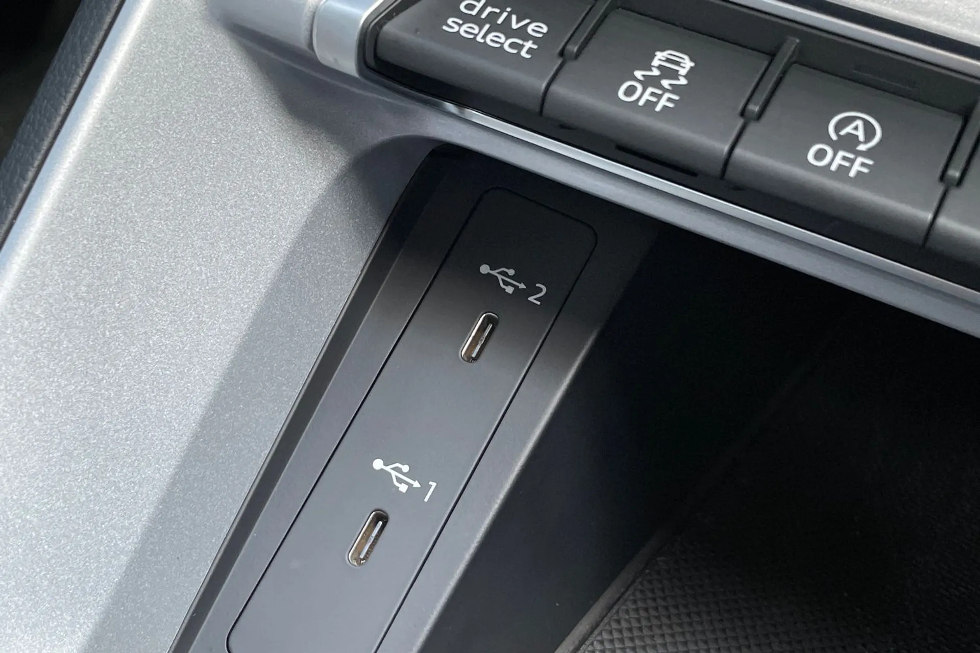 Audi Q3 thumbnail image number 51