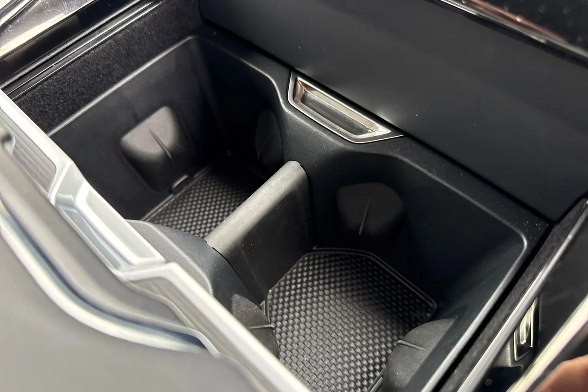 LAND ROVER RANGE ROVER SPORT thumbnail image number 61