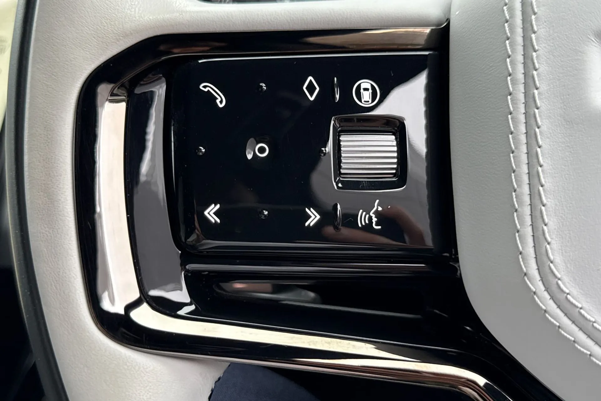 LAND ROVER RANGE ROVER SPORT thumbnail image number 27