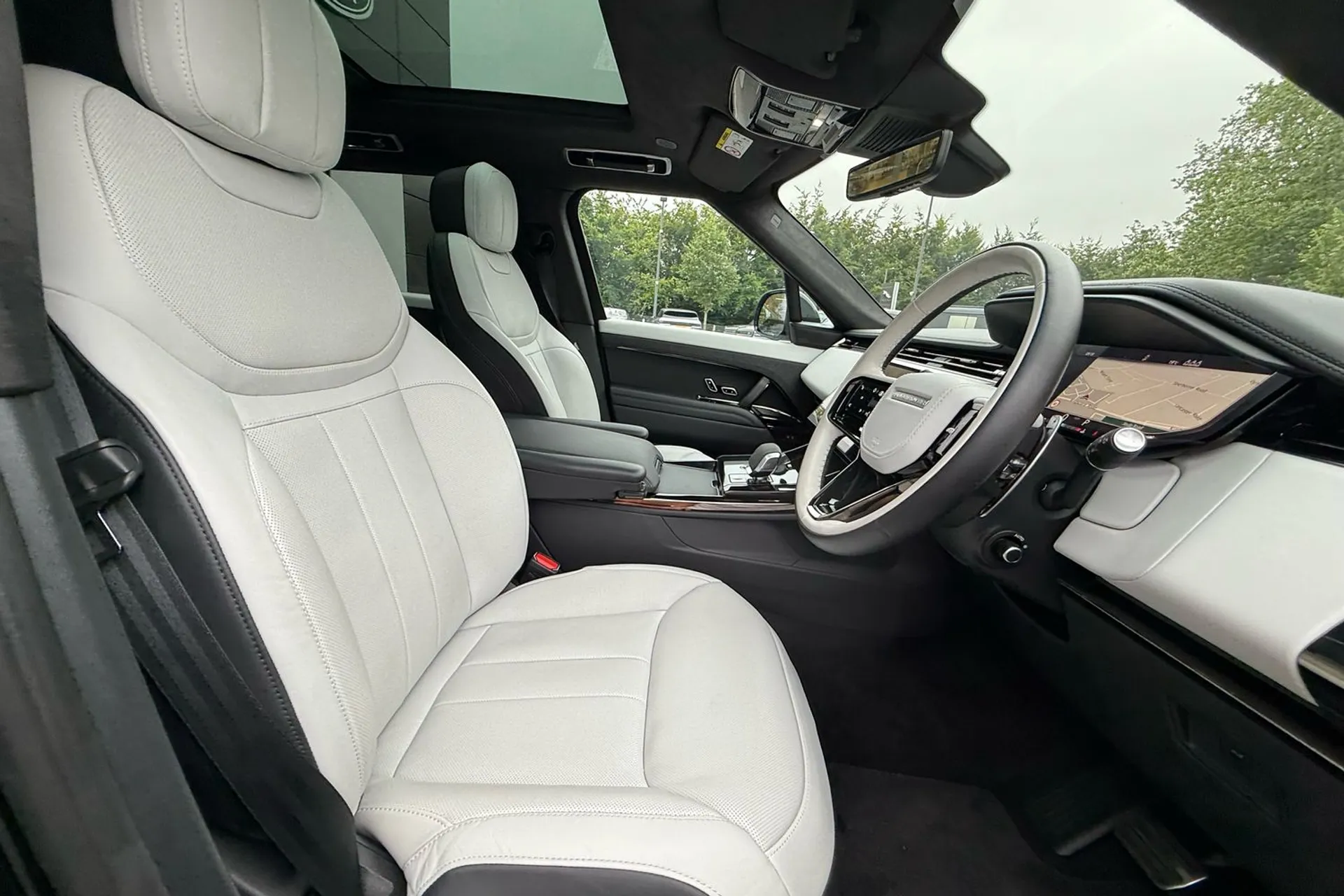 LAND ROVER RANGE ROVER SPORT thumbnail image number 9