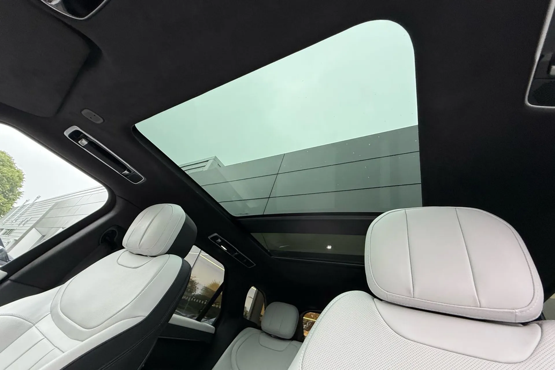 LAND ROVER RANGE ROVER SPORT thumbnail image number 5
