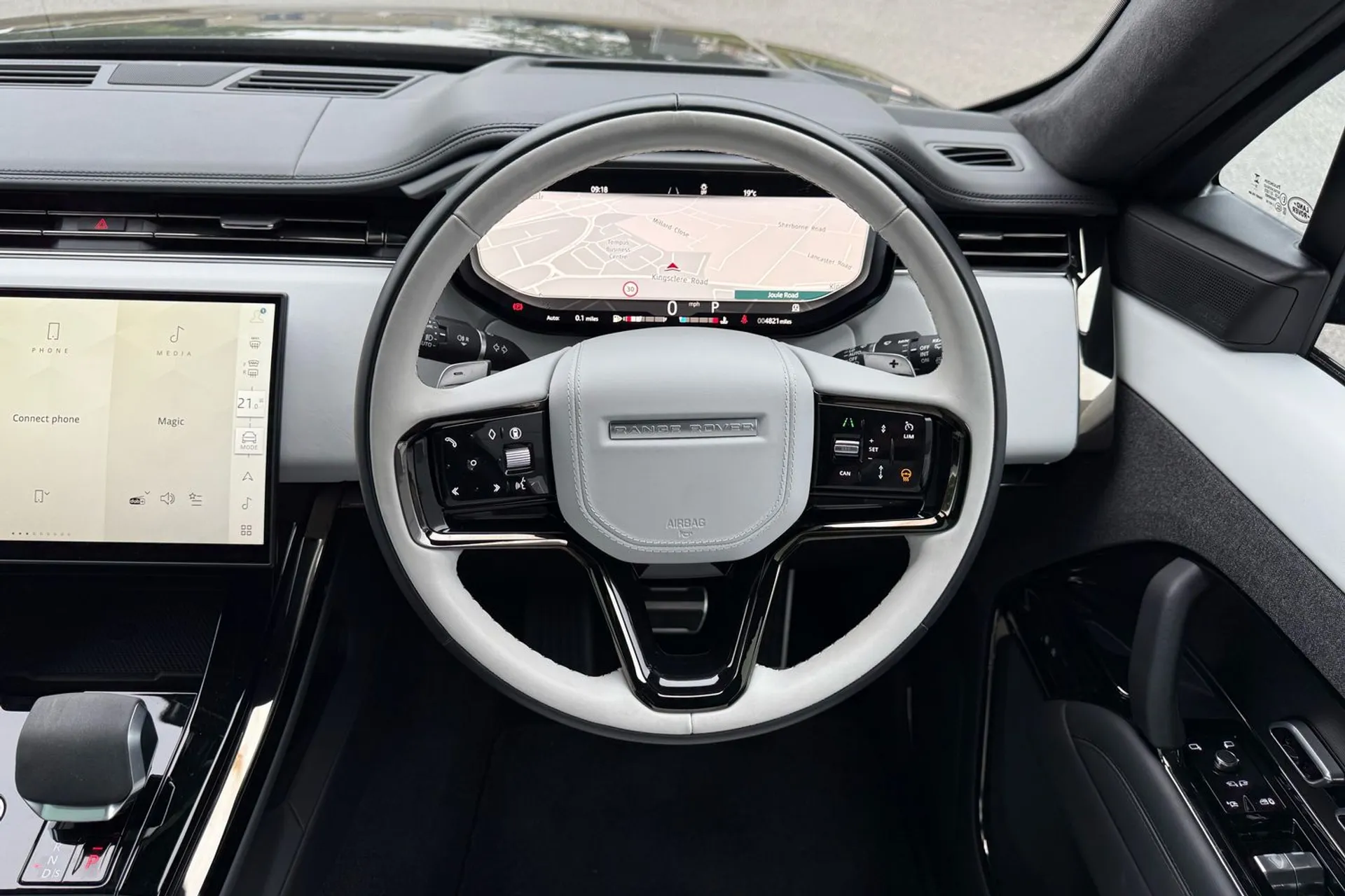 LAND ROVER RANGE ROVER SPORT thumbnail image number 12