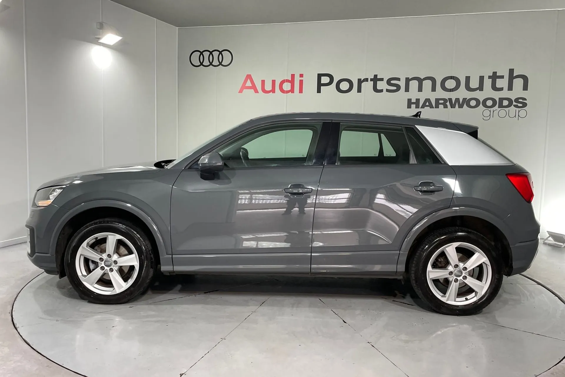 Audi Q2 thumbnail image number 11