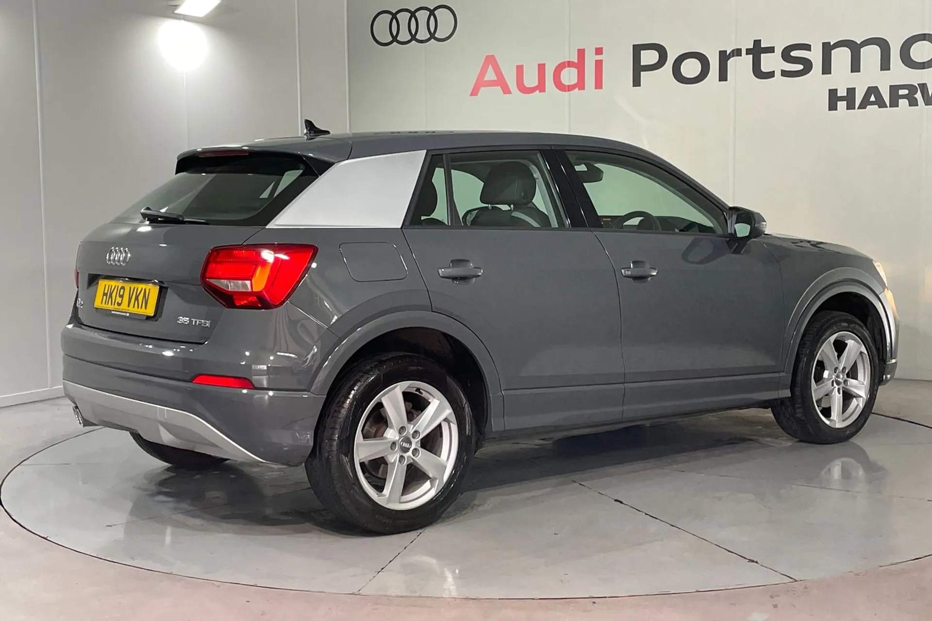 Audi Q2 thumbnail image number 9