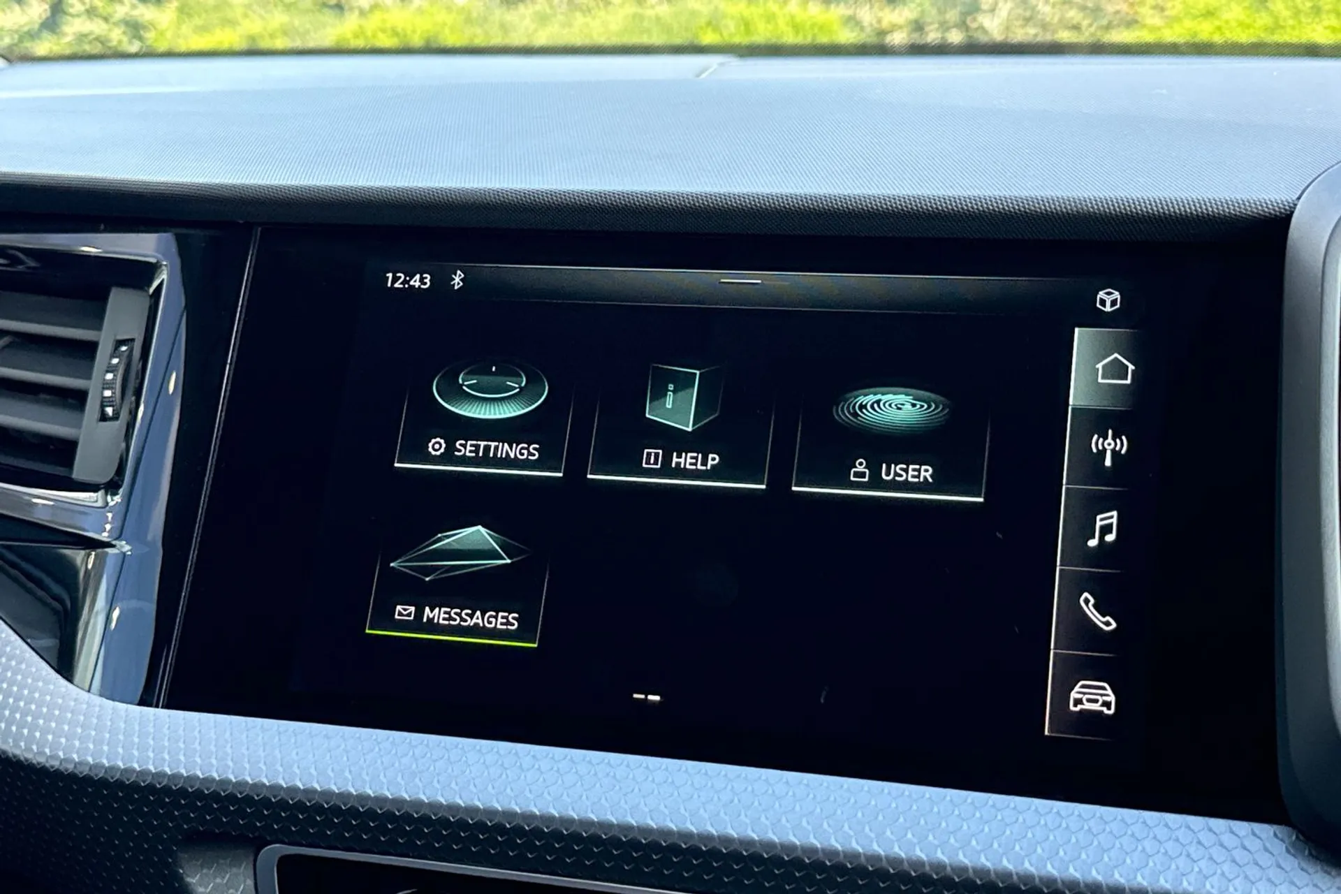Audi A1 thumbnail image number 35