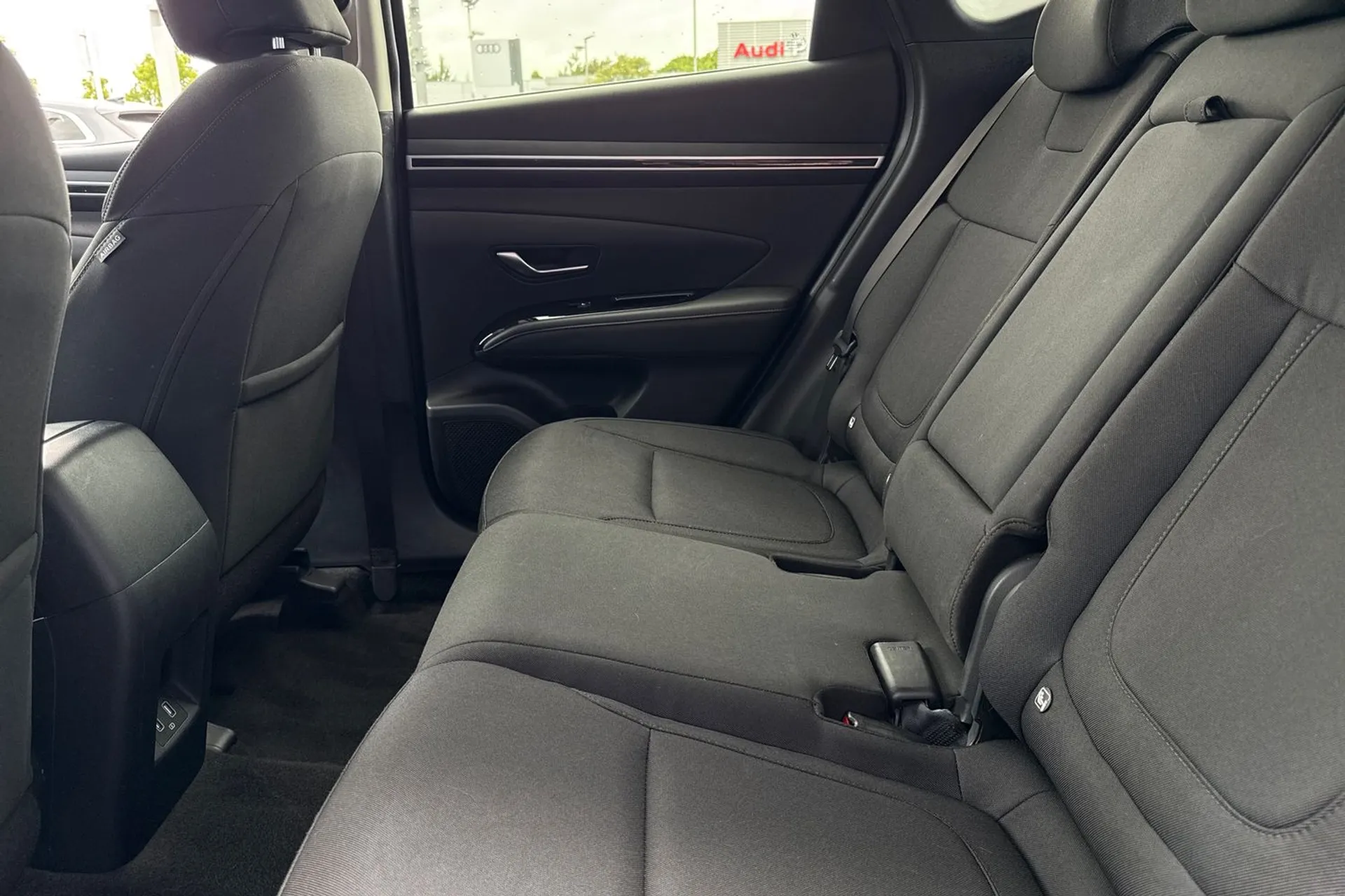 HYUNDAI TUCSON thumbnail image number 30