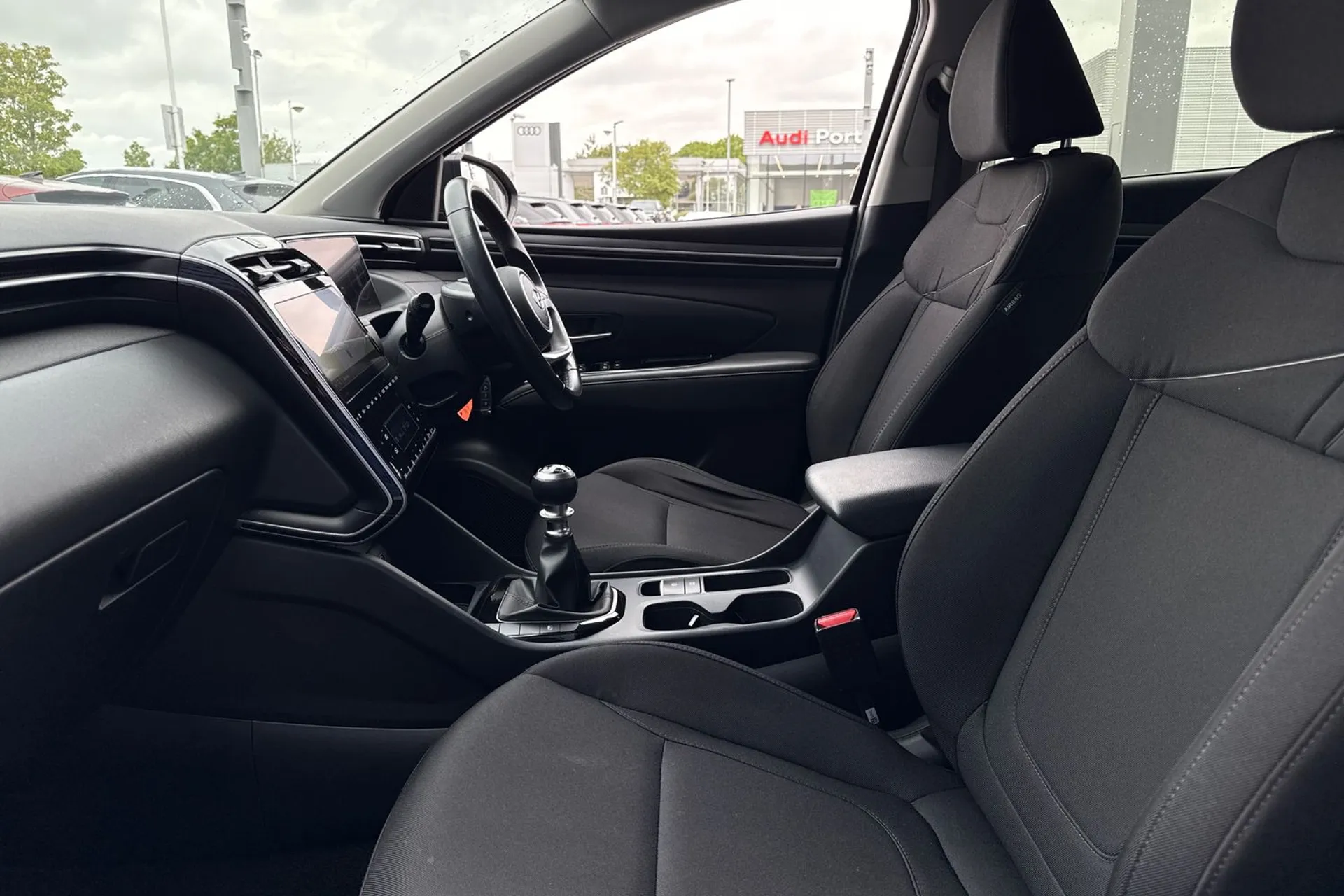 HYUNDAI TUCSON thumbnail image number 28