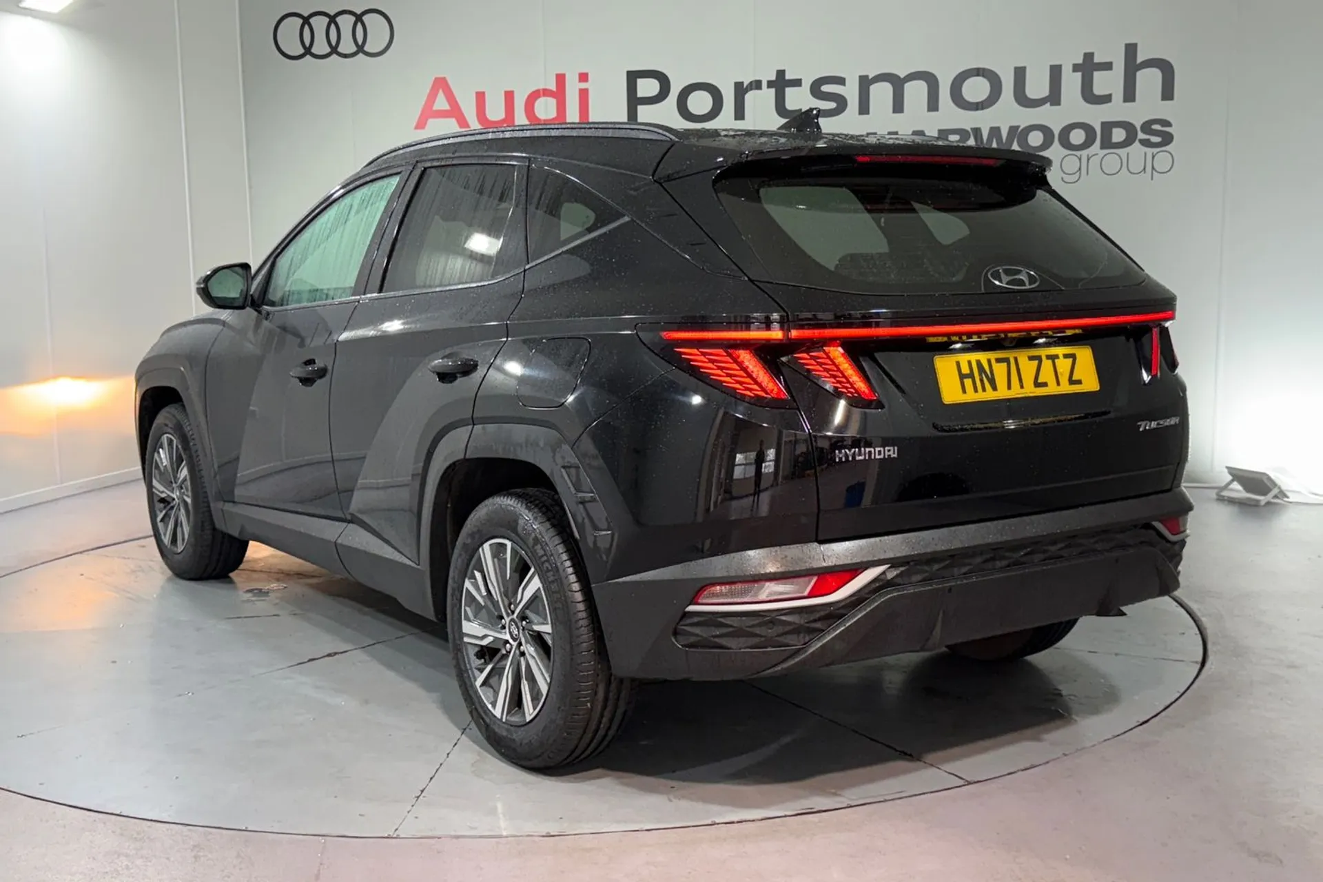 HYUNDAI TUCSON thumbnail image number 9