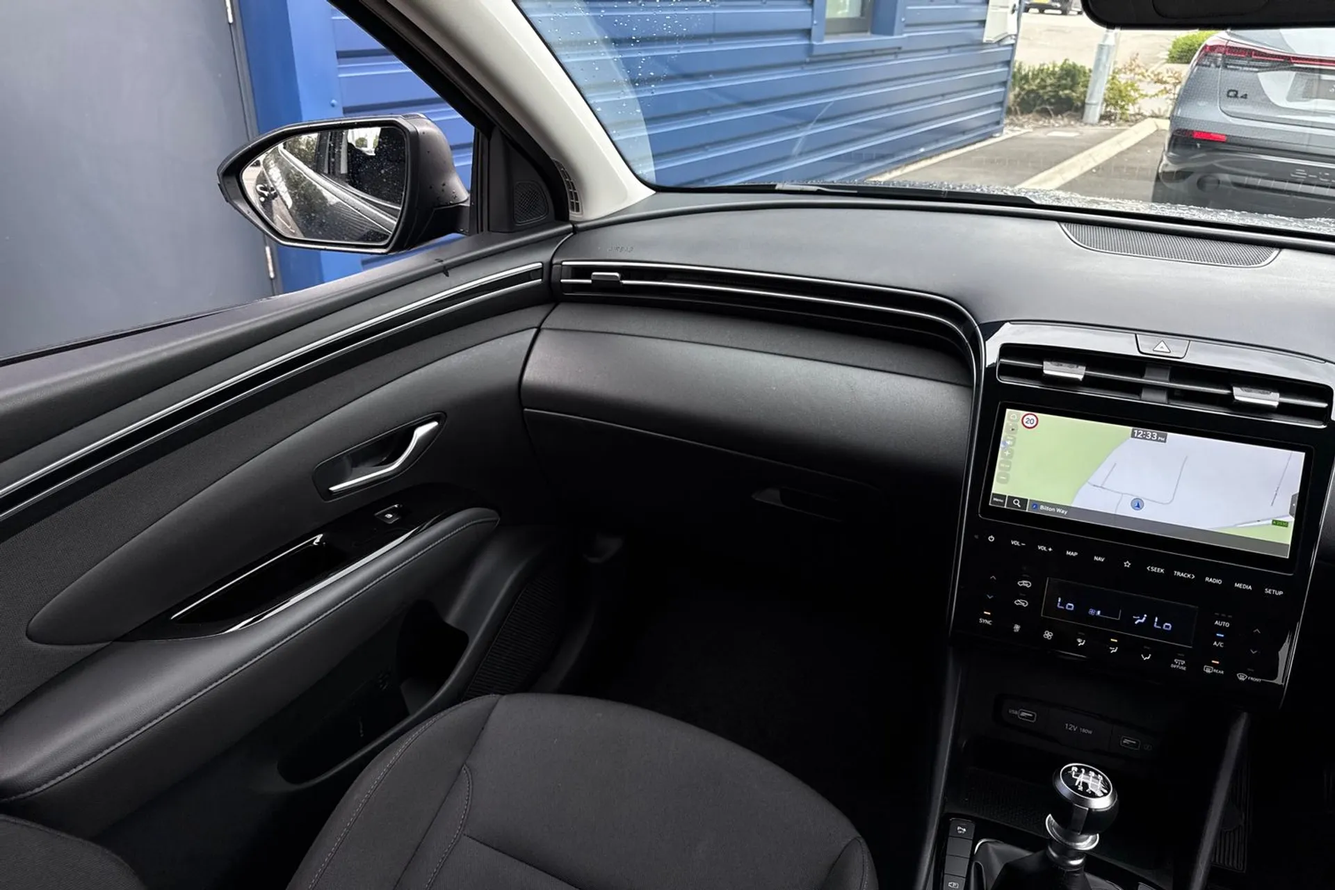 HYUNDAI TUCSON thumbnail image number 32