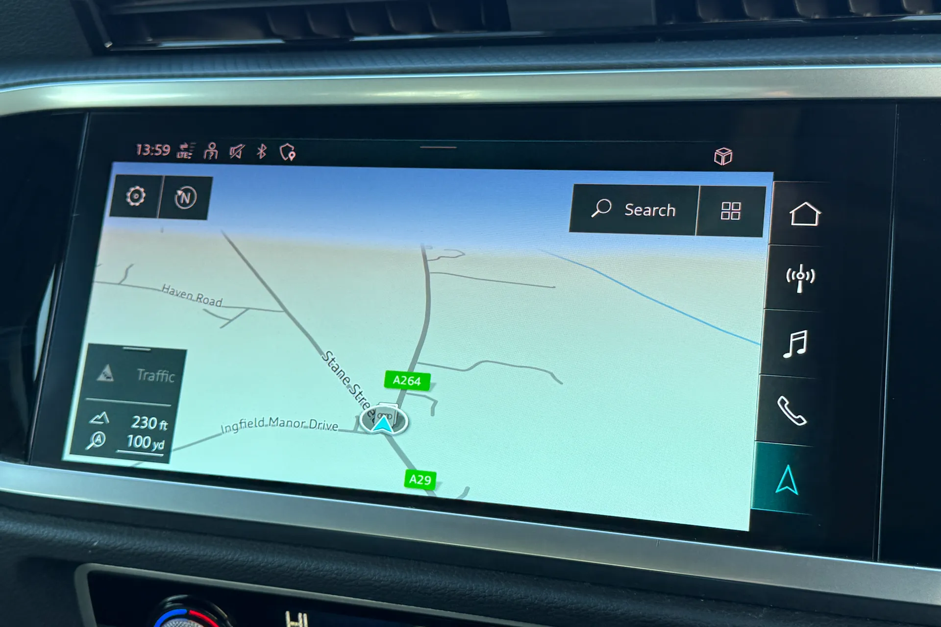 Audi Q3 thumbnail image number 4