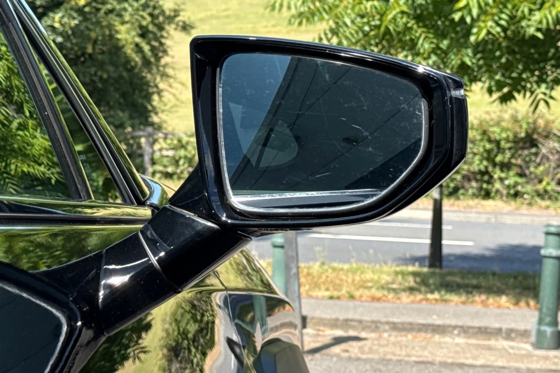 LEXUS UX thumbnail image number 55