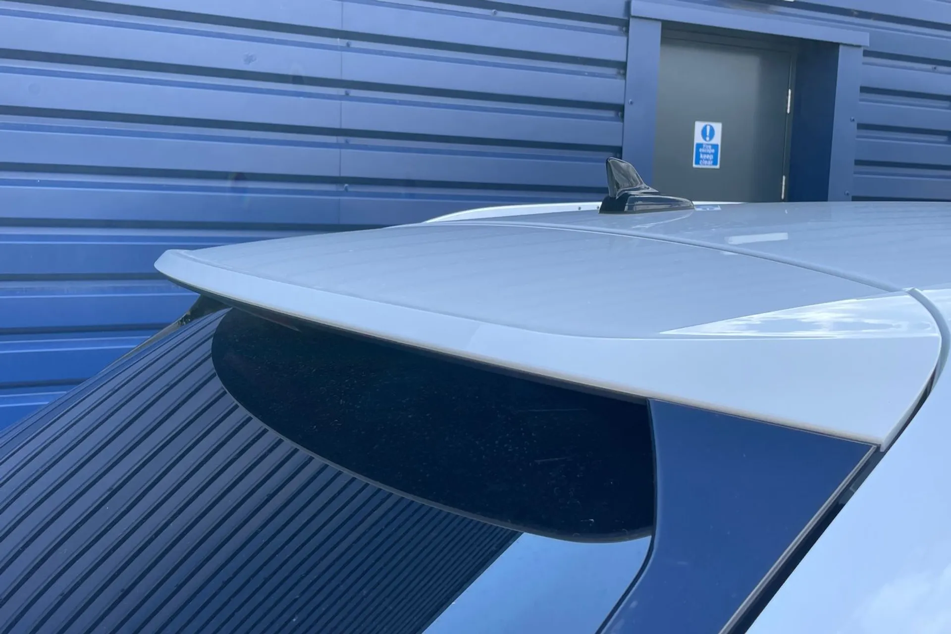 Audi Q3 thumbnail image number 14