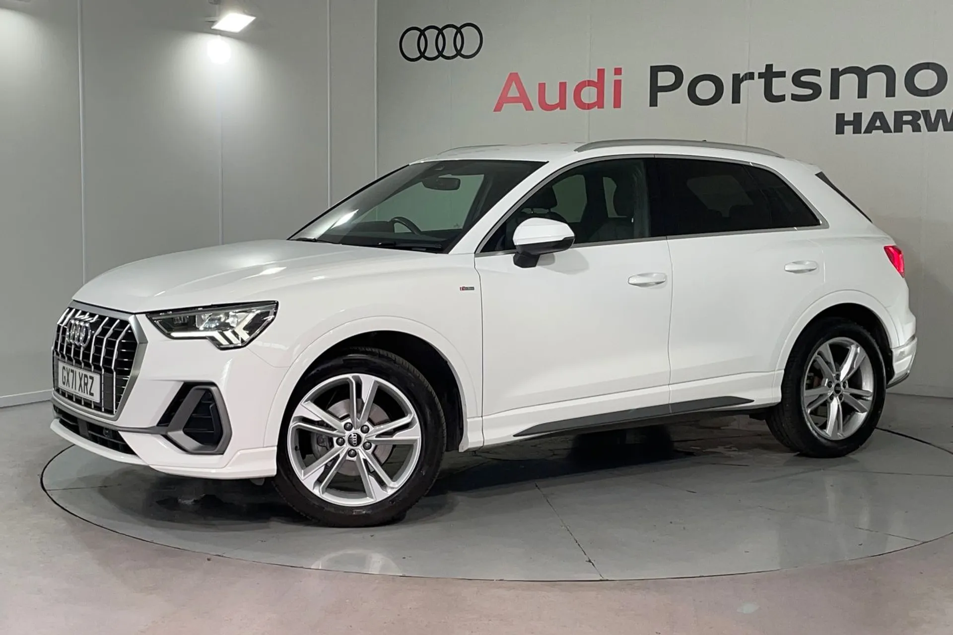 Audi Q3 thumbnail image number 5