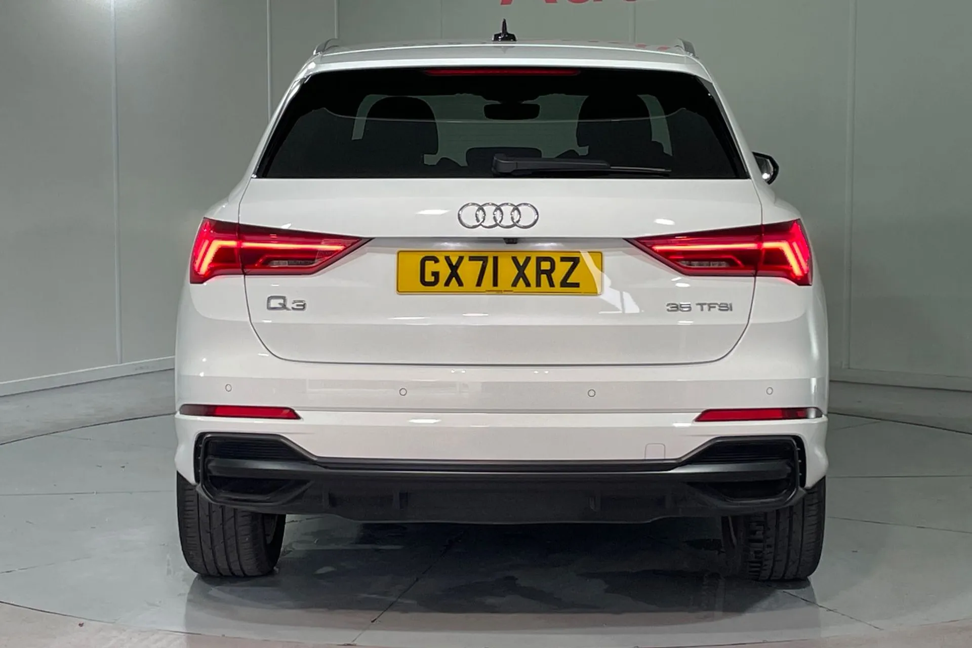Audi Q3 thumbnail image number 7