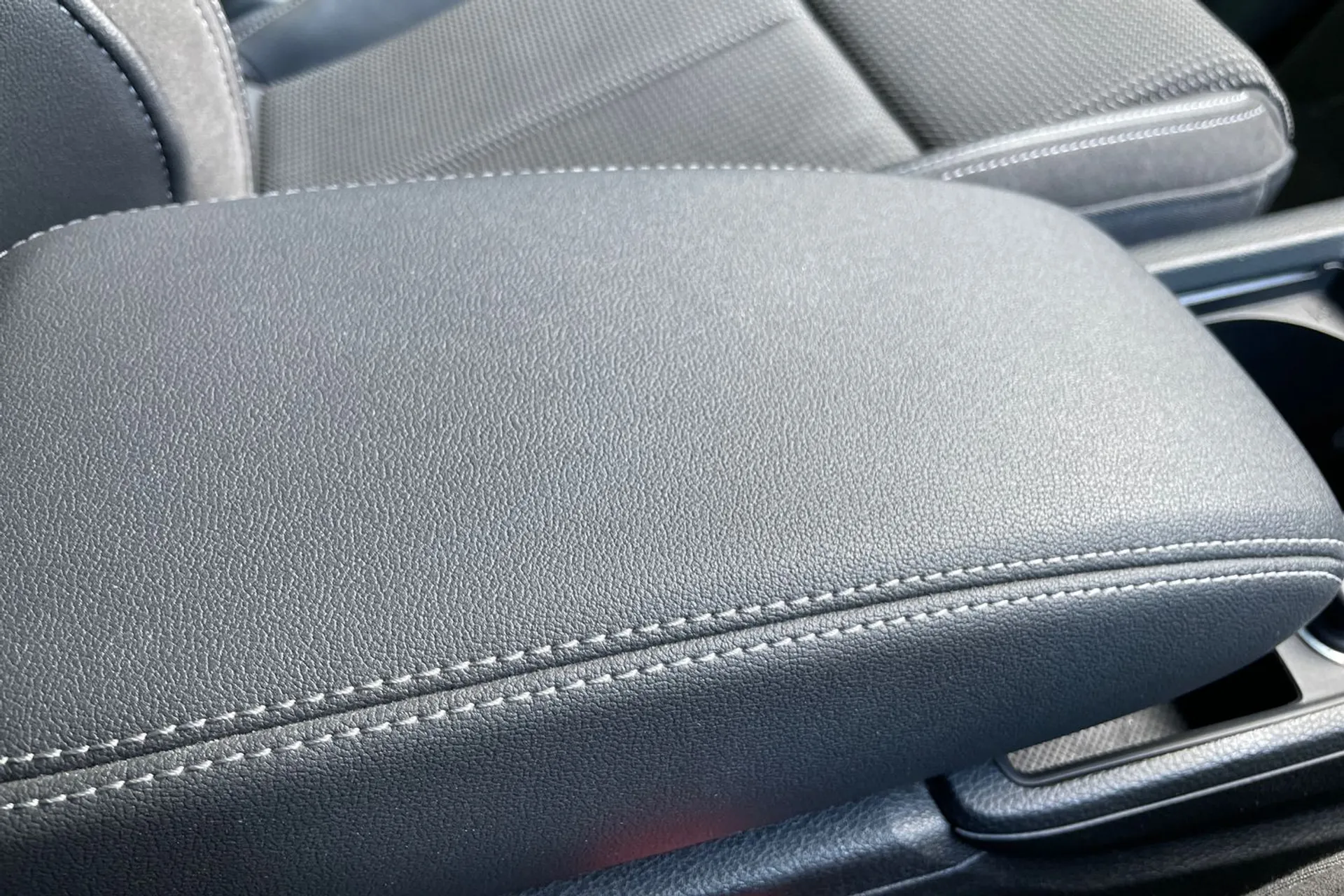 Audi Q3 thumbnail image number 45