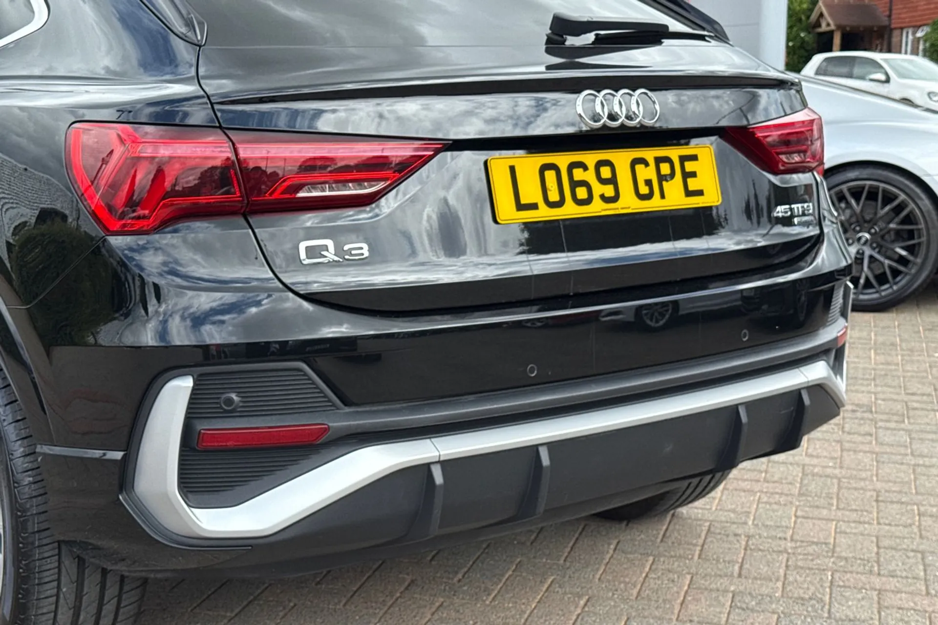 Audi Q3 thumbnail image number 47