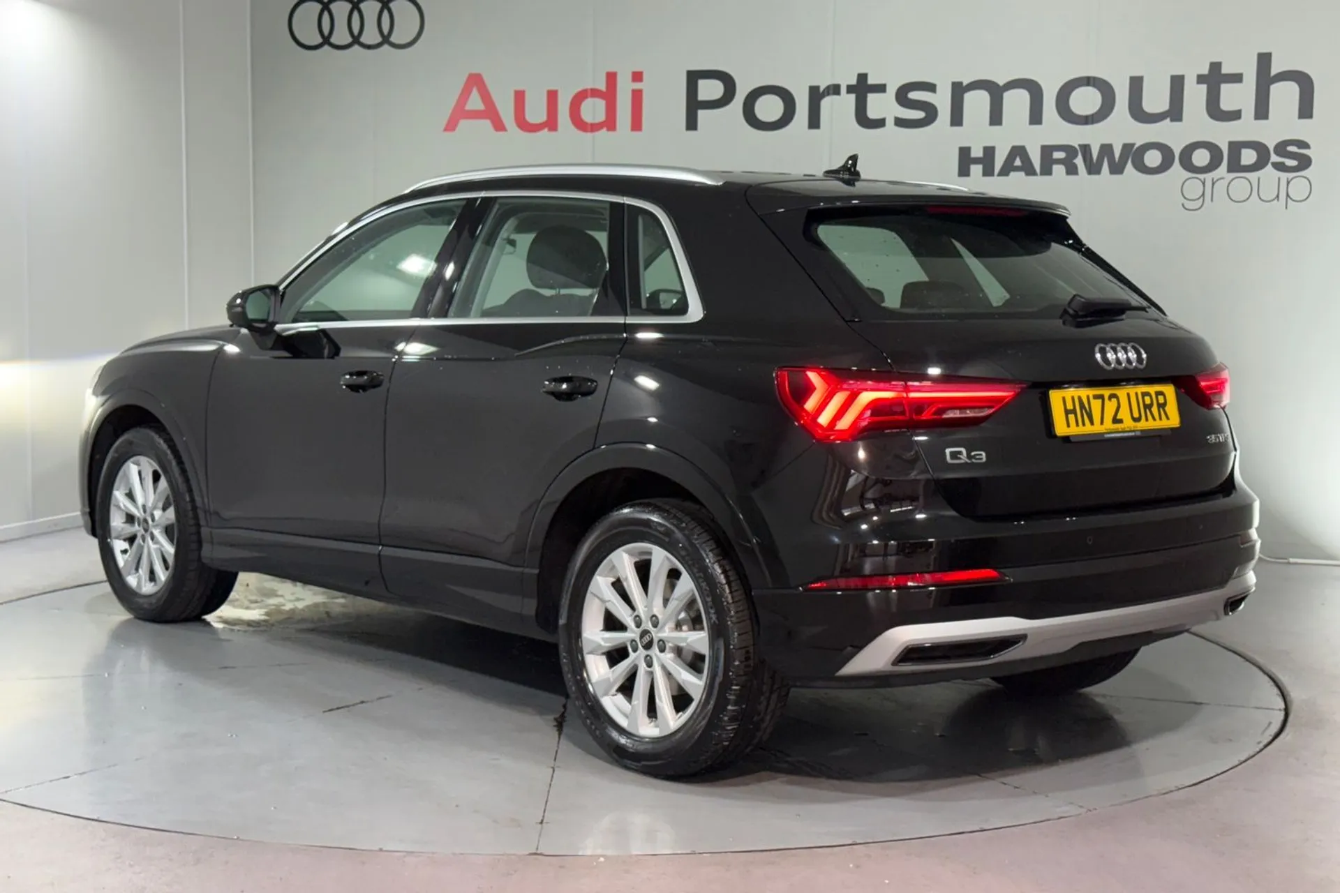 Audi Q3 thumbnail image number 8