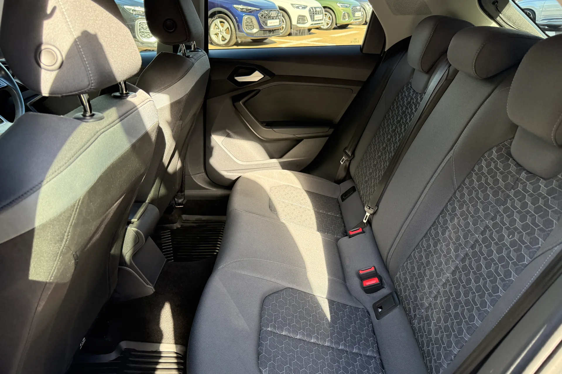 Audi A1 thumbnail image number 39