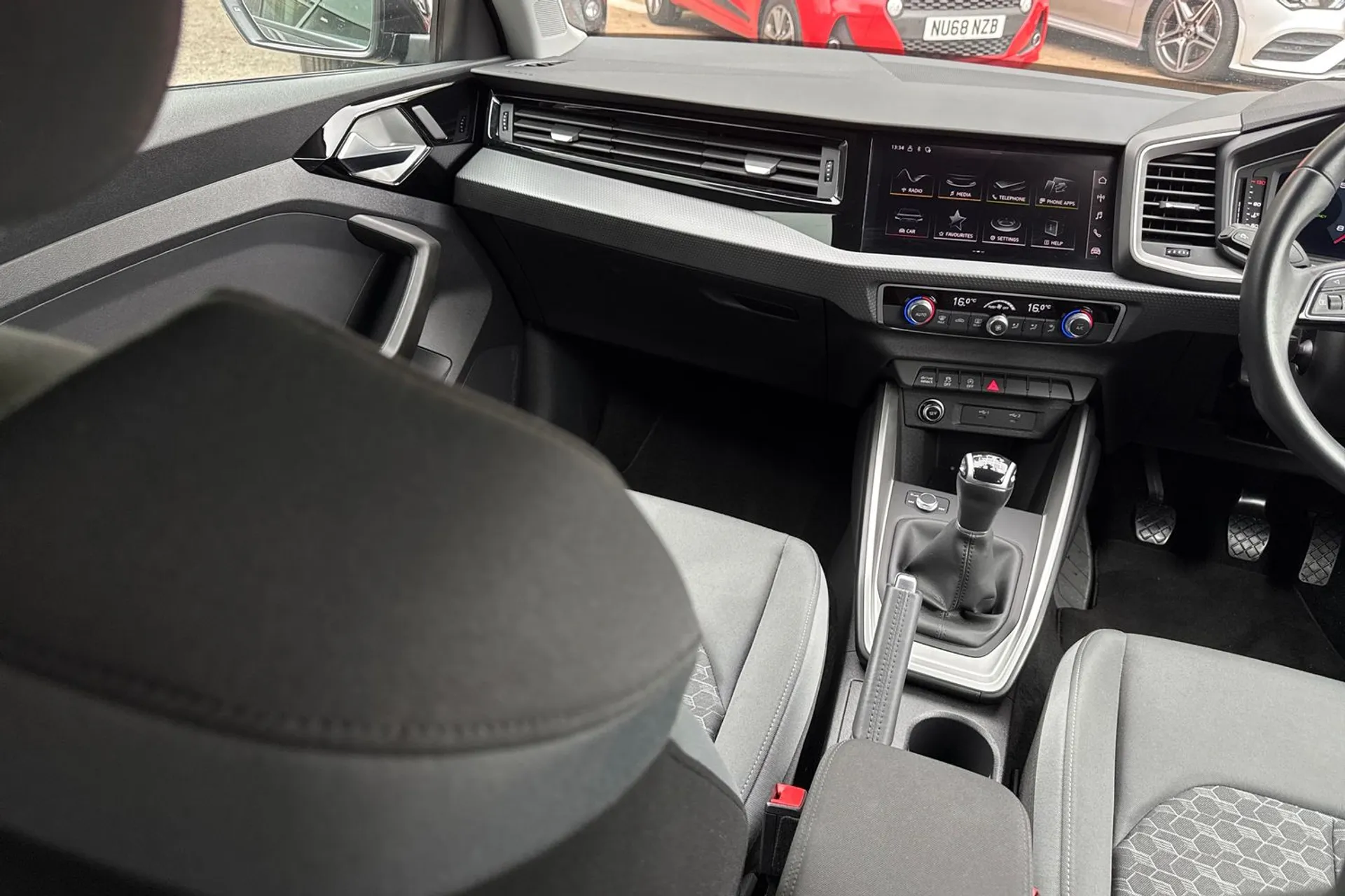 Audi A1 thumbnail image number 32