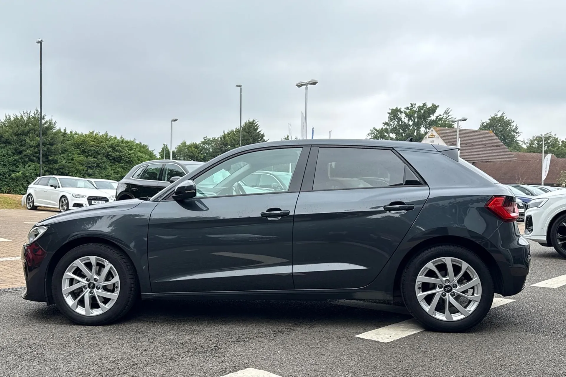 Audi A1 thumbnail image number 9