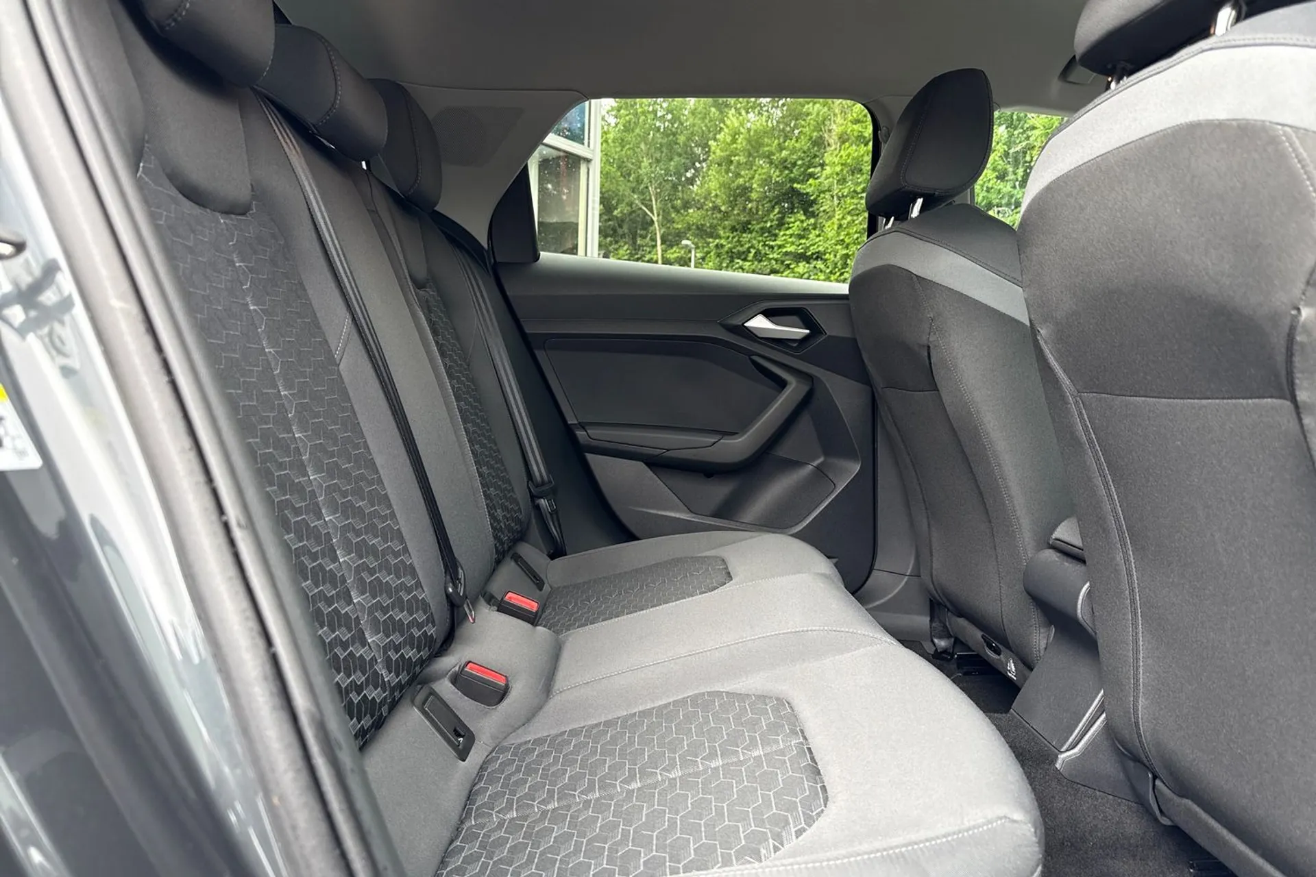 Audi A1 thumbnail image number 21