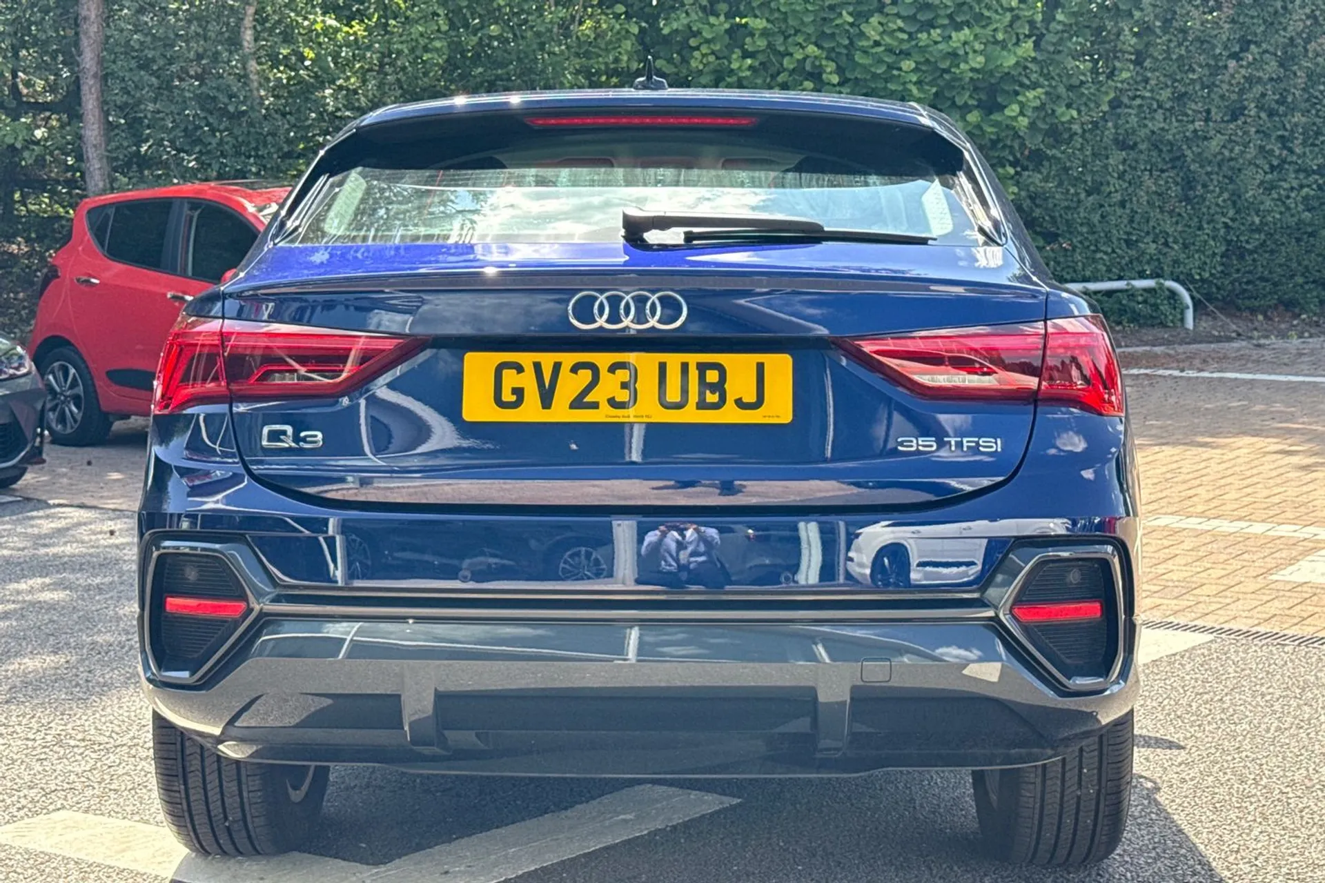 Audi Q3 thumbnail image number 7