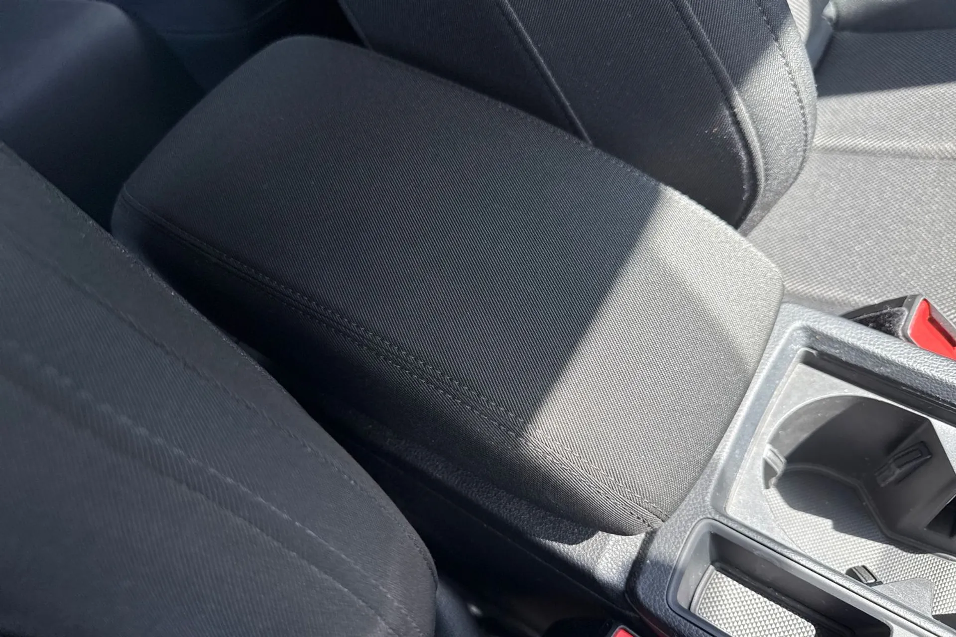 Audi Q3 thumbnail image number 40