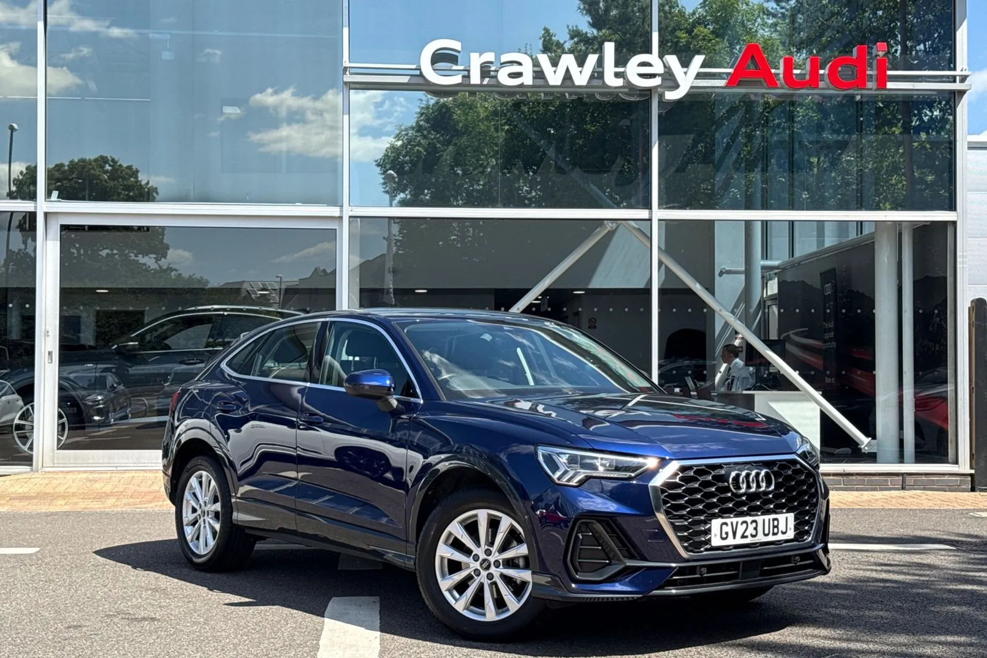 Audi Q3 focused image