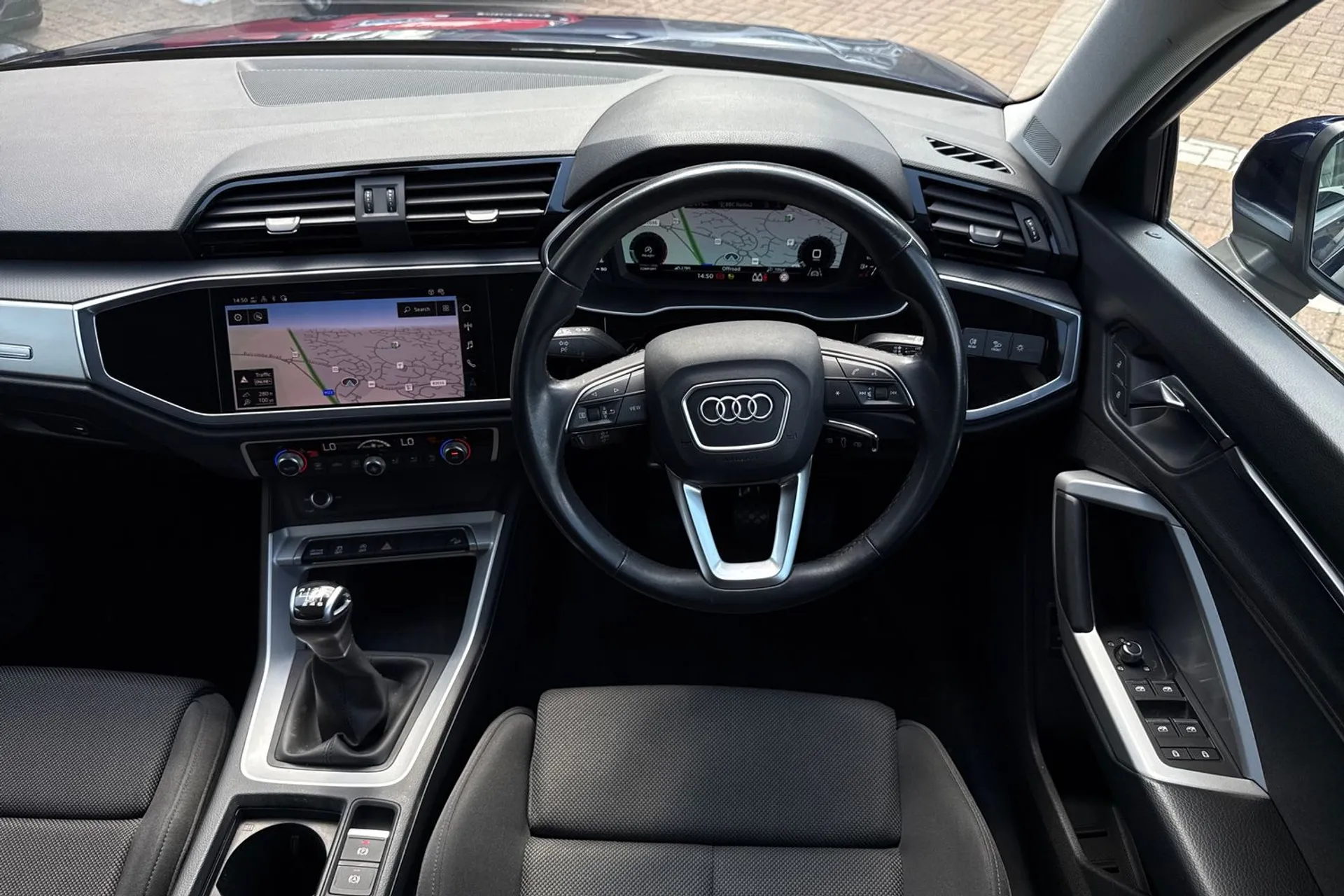 Audi Q3 thumbnail image number 34