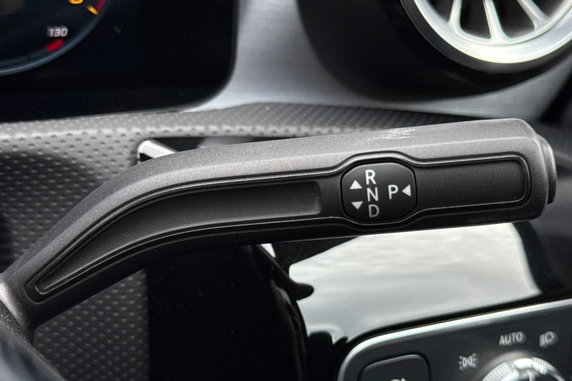 MERCEDES-BENZ CLA thumbnail image number 50