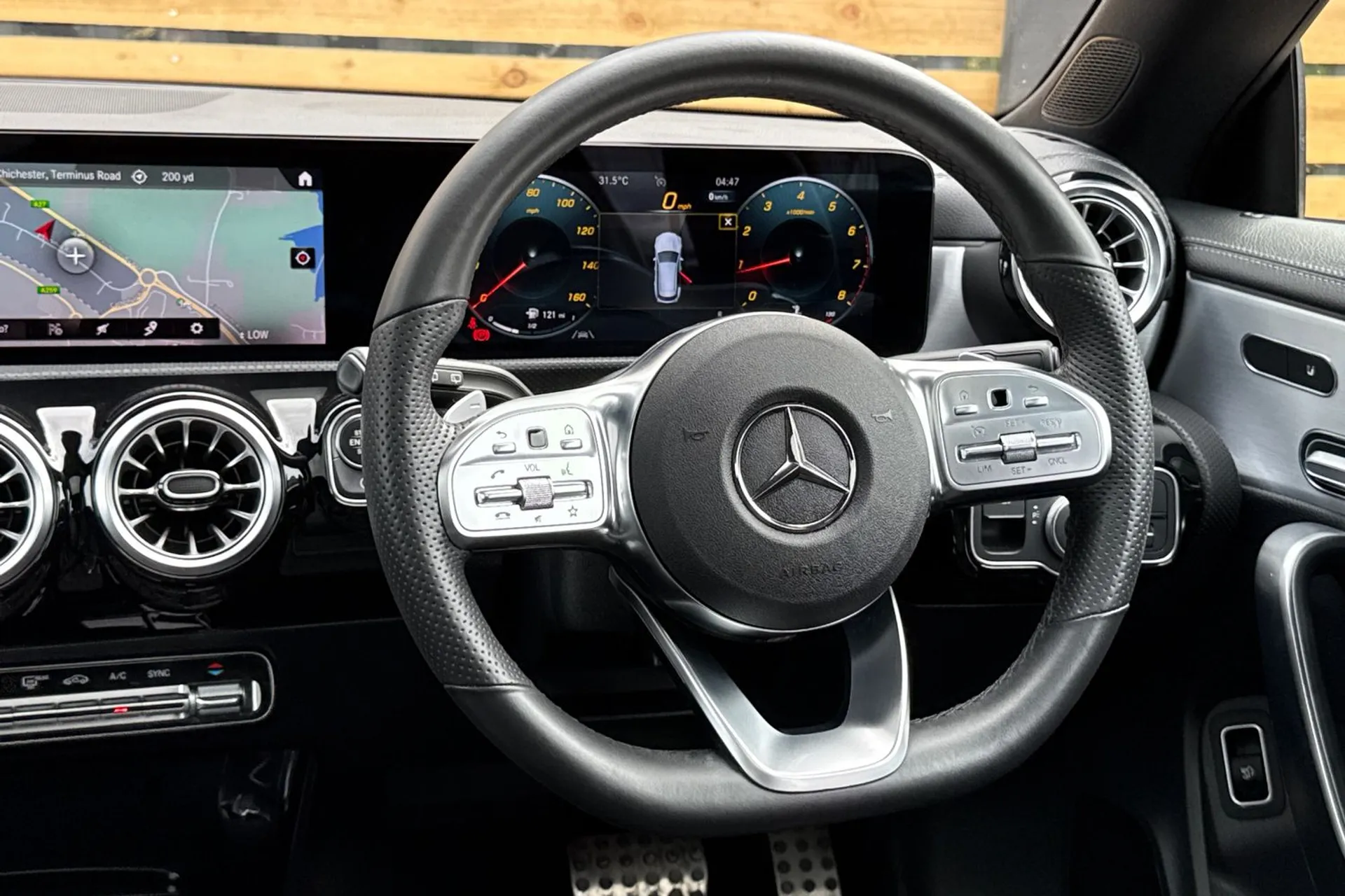 MERCEDES-BENZ CLA thumbnail image number 36