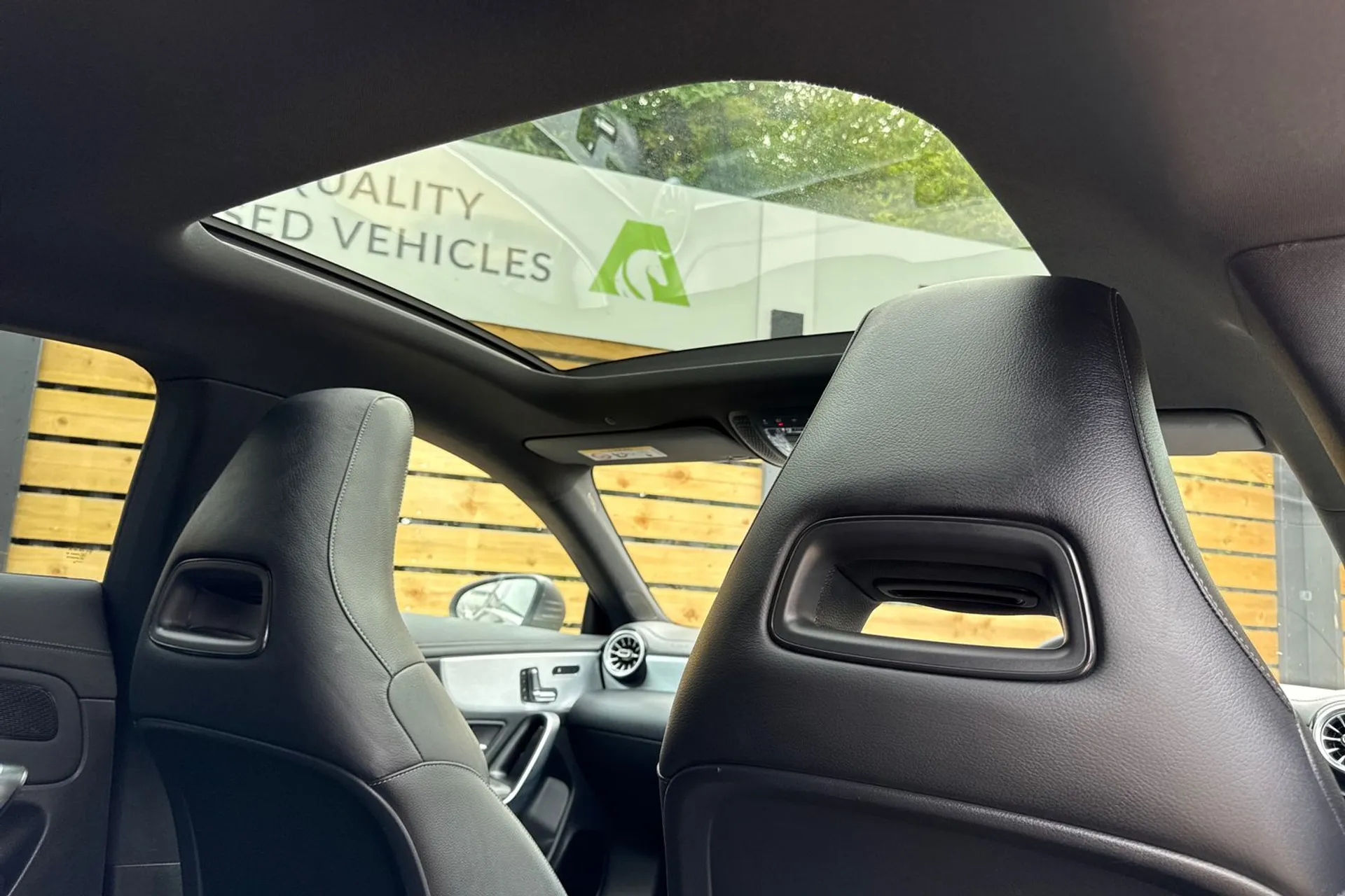 MERCEDES-BENZ CLA thumbnail image number 25