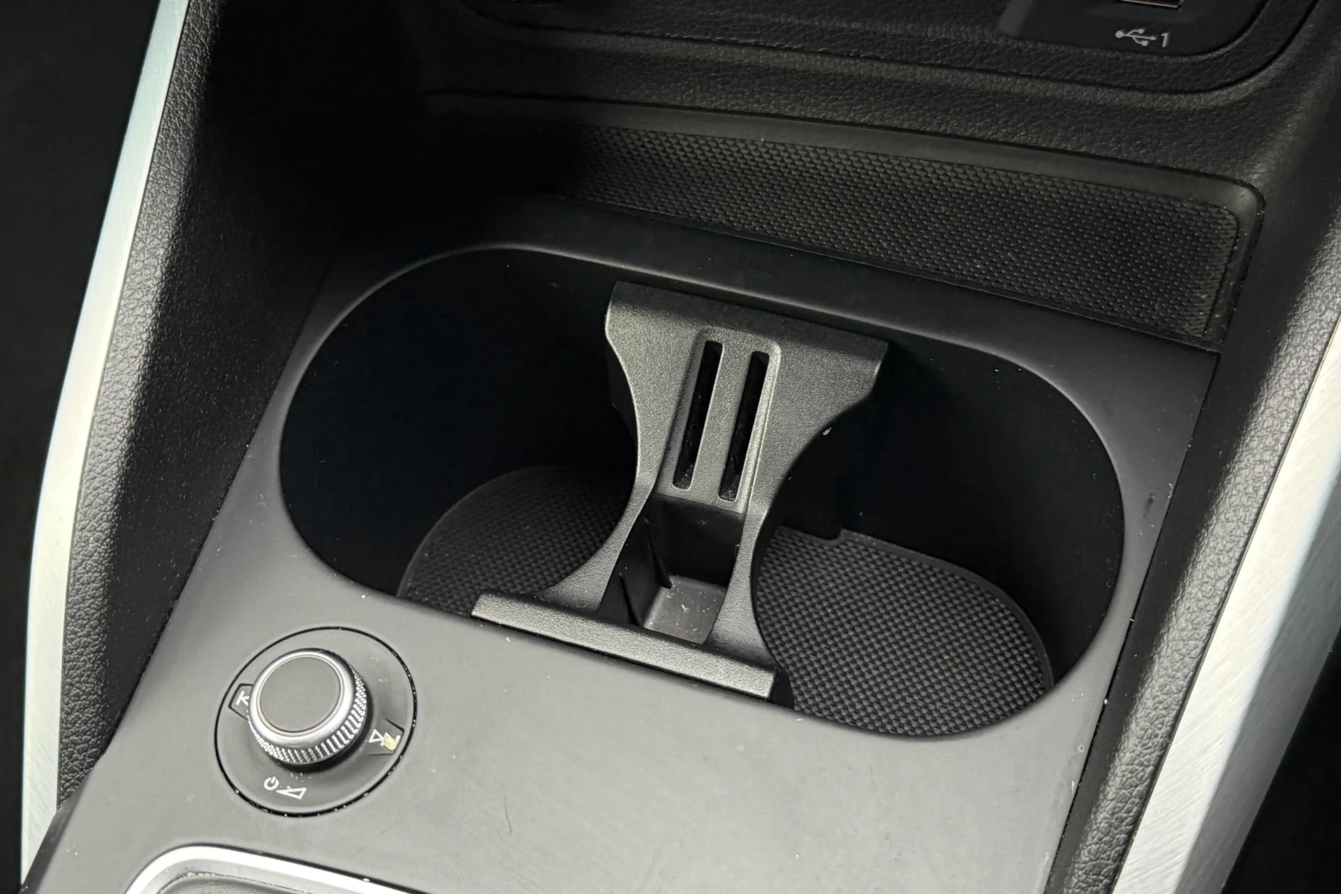 Audi Q2 thumbnail image number 26