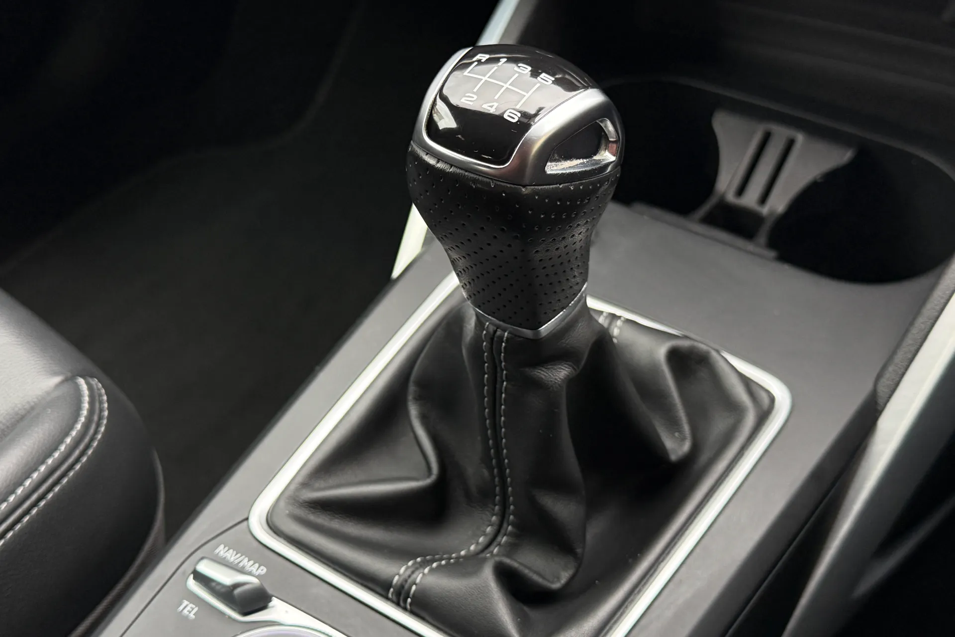 Audi Q2 thumbnail image number 20