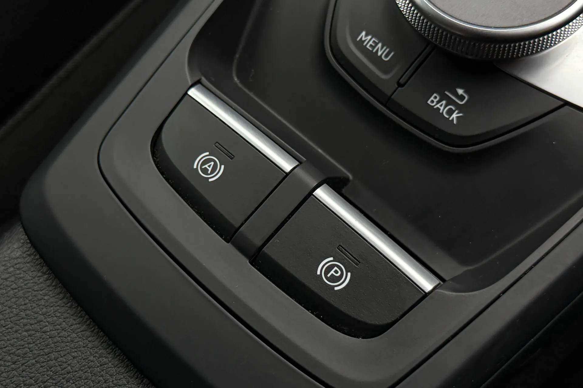 Audi Q2 thumbnail image number 22