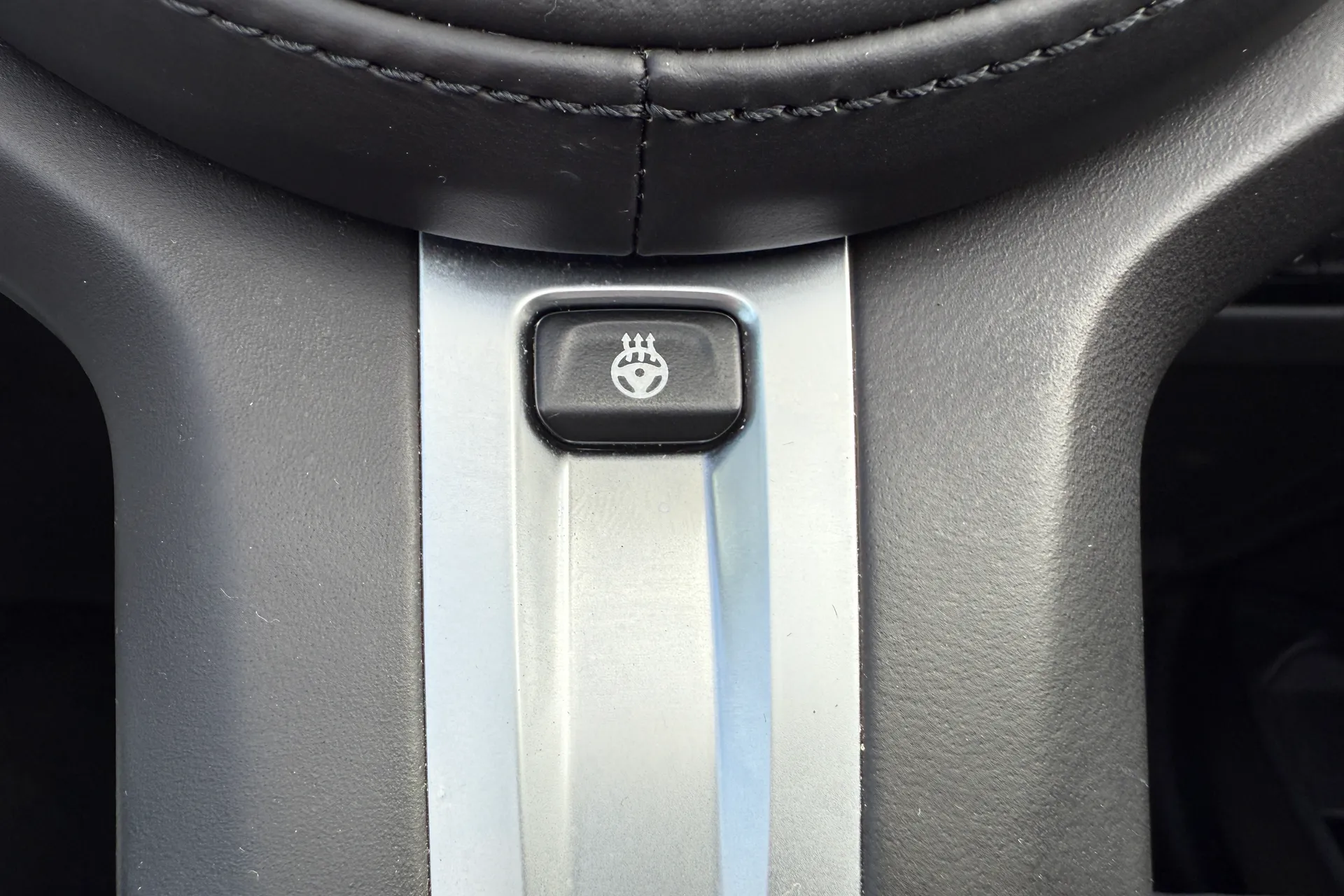 BMW 4 SERIES thumbnail image number 18