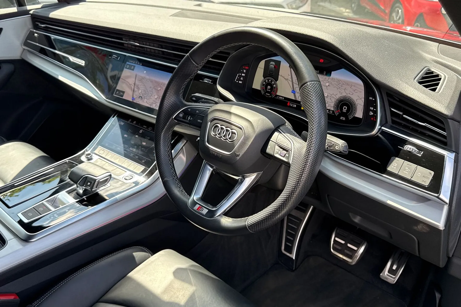 Audi Q7 thumbnail image number 25