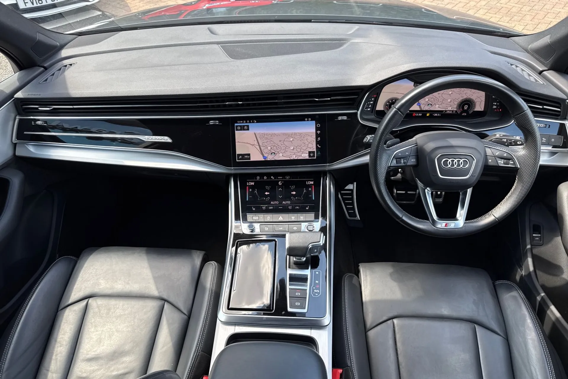 Audi Q7 thumbnail image number 31