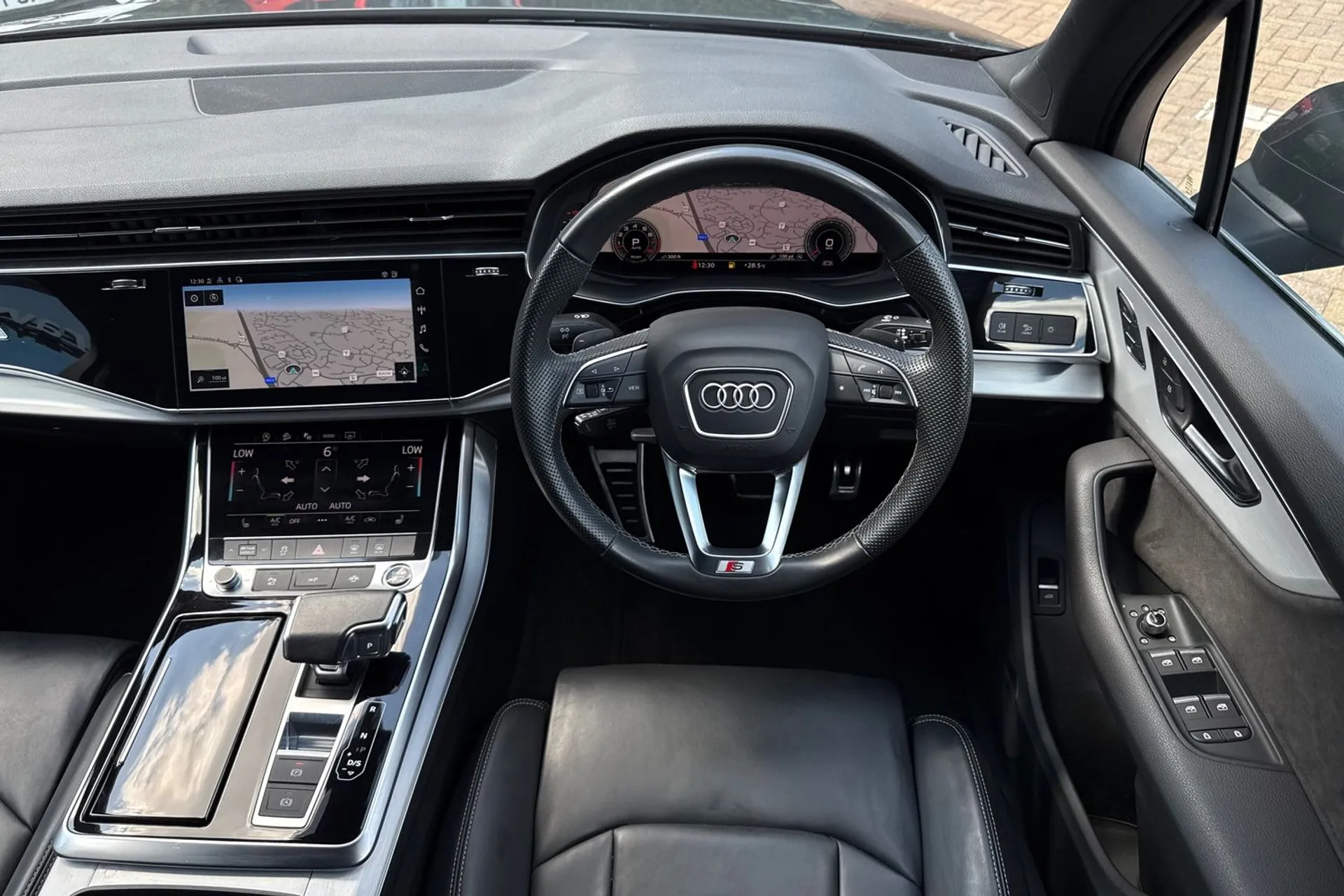 Audi Q7 thumbnail image number 34