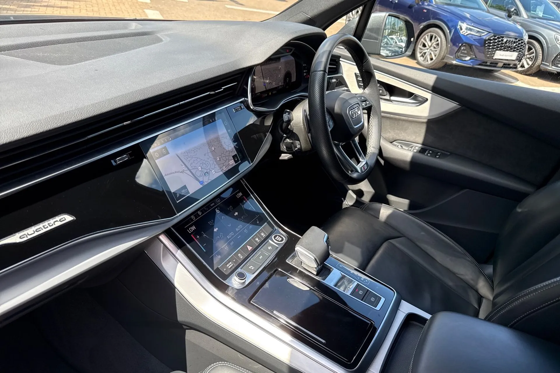 Audi Q7 thumbnail image number 26