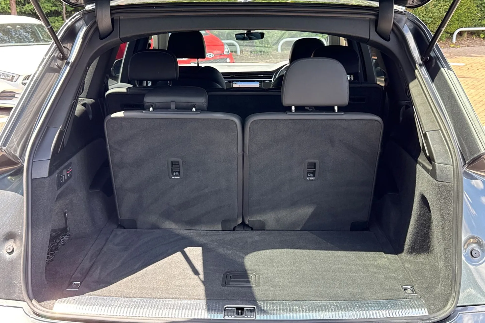 Audi Q7 thumbnail image number 51