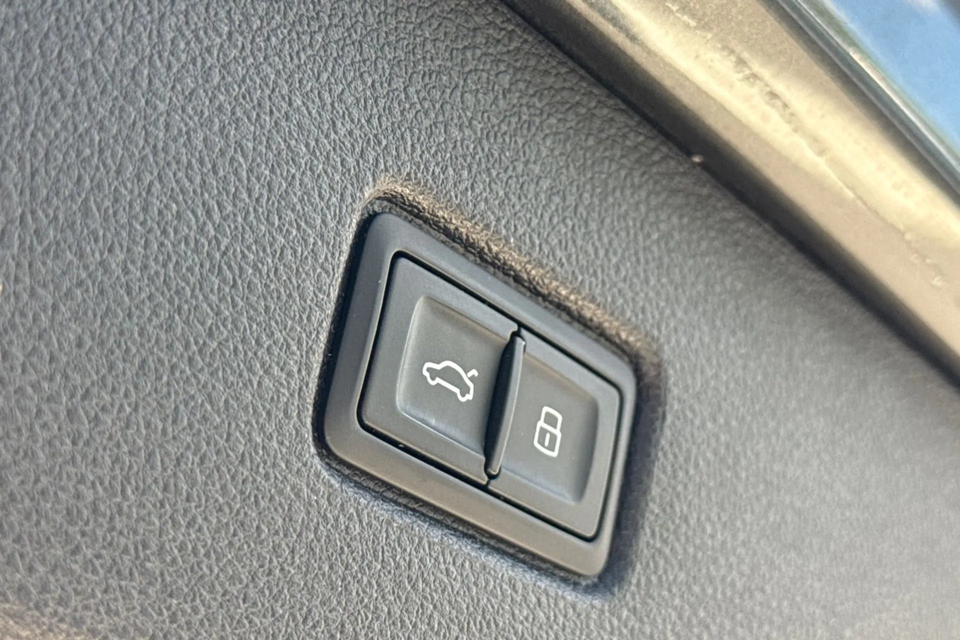 Audi Q7 thumbnail image number 19
